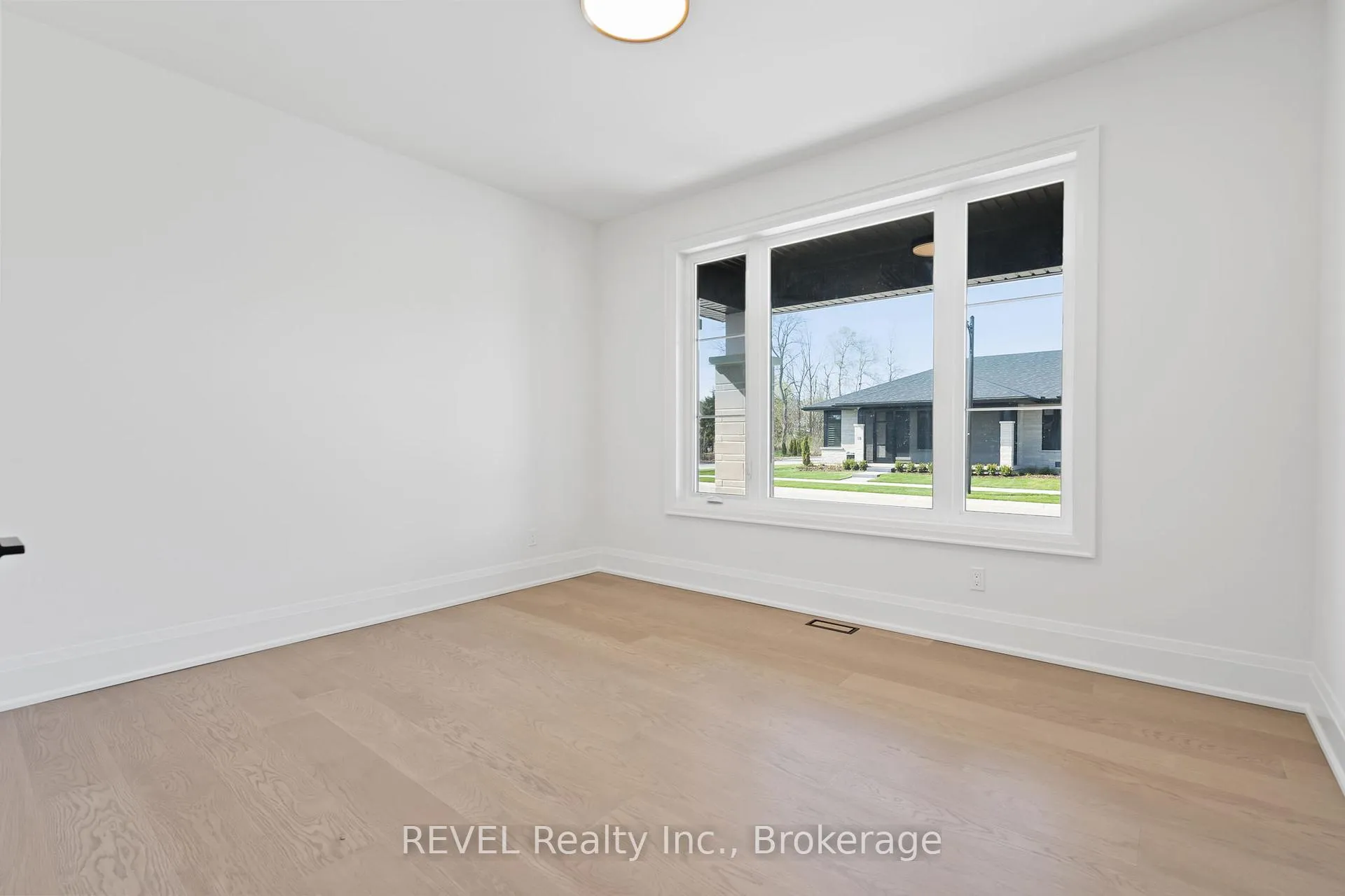 Photo 36 of 19 Accursi Crescent, Pelham, Fonthill — HOMEH