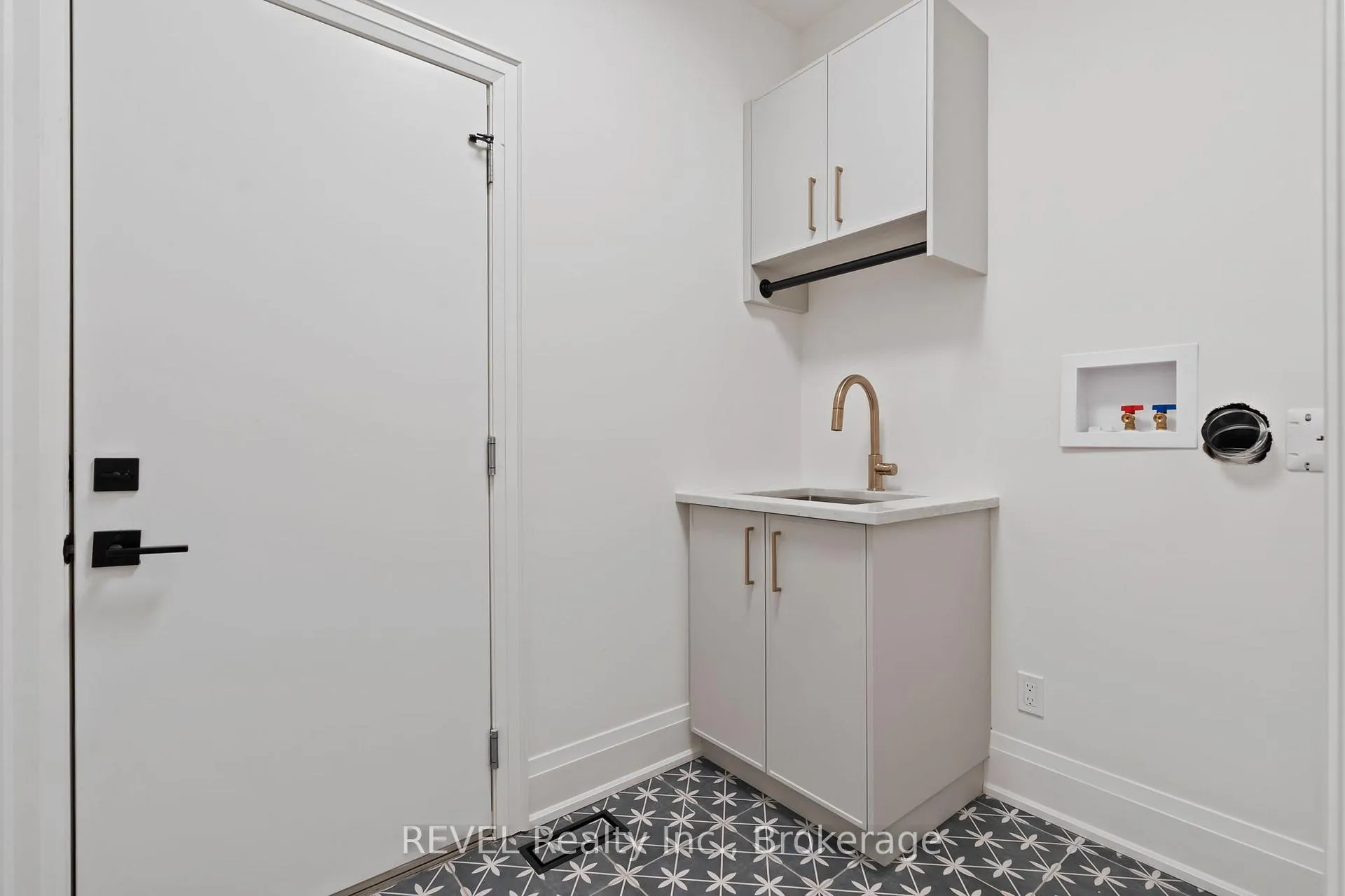 Photo 37 of 19 Accursi Crescent, Pelham, Fonthill — HOMEH
