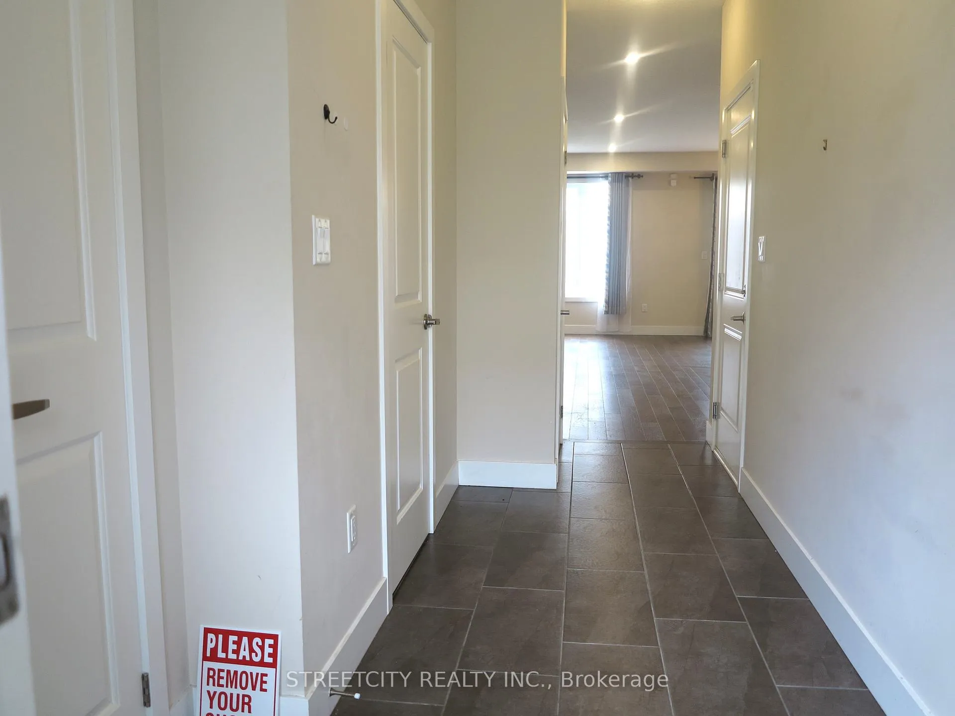 Photo 2 of Unit 37, 1960 Dalmagarry Road, London, North E — HOMEH