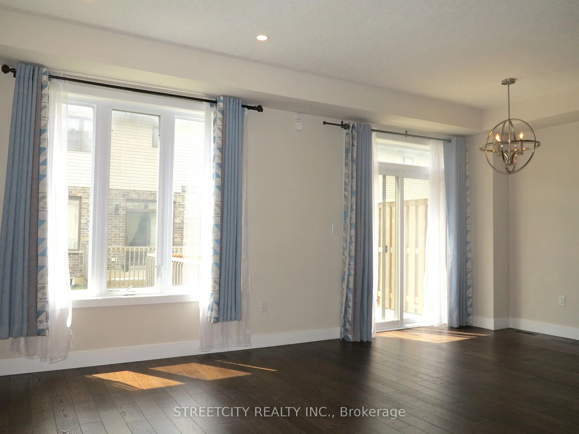 Photo 4 of Unit 37, 1960 Dalmagarry Road, London, North E — HOMEH