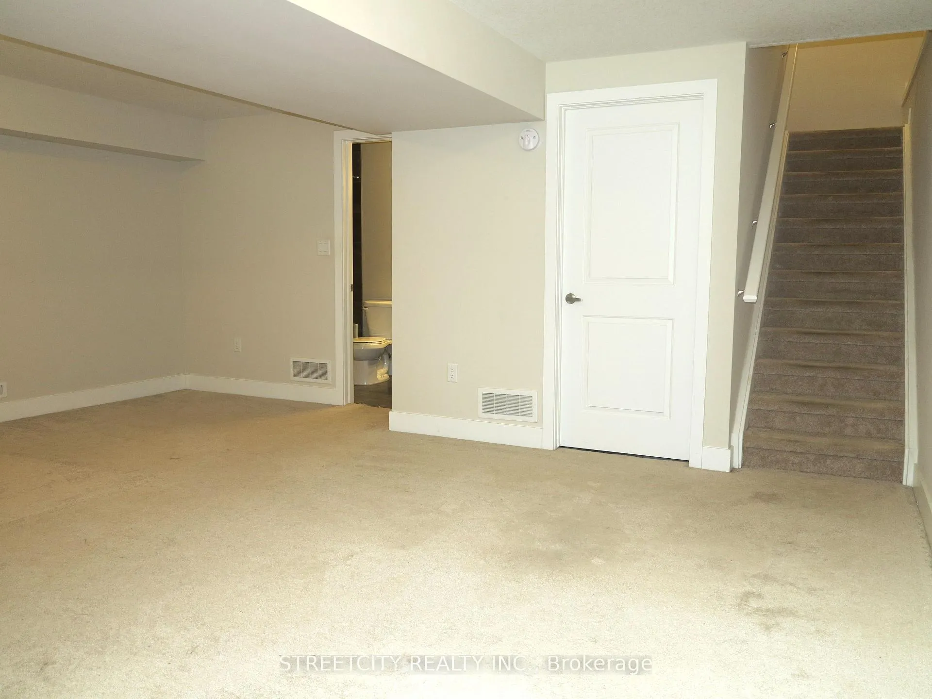 Photo 21 of Unit 37, 1960 Dalmagarry Road, London, North E — HOMEH