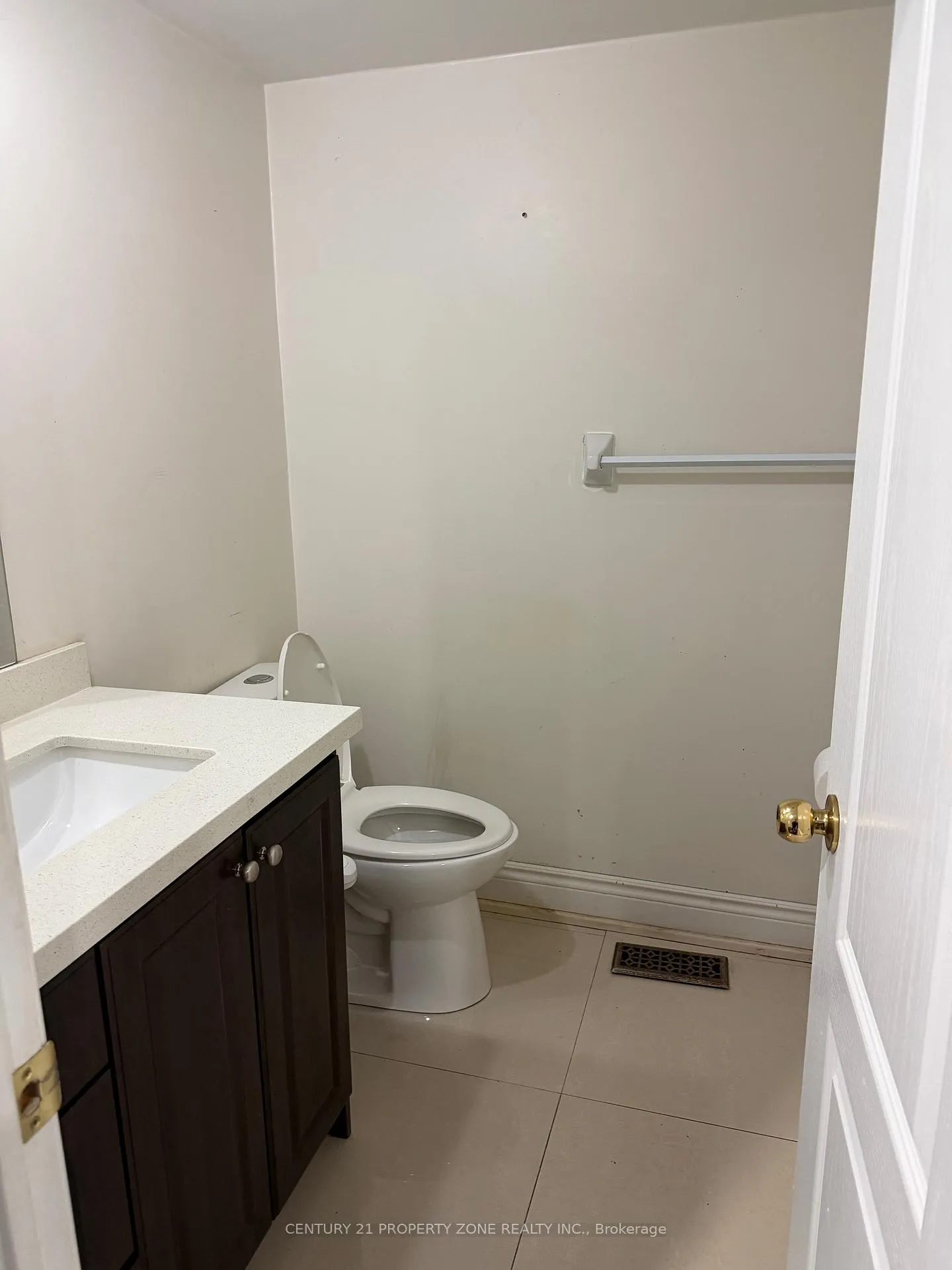Photo 13 of 96 Native Landing, Brampton, Fletcher's Creek Village — HOMEH