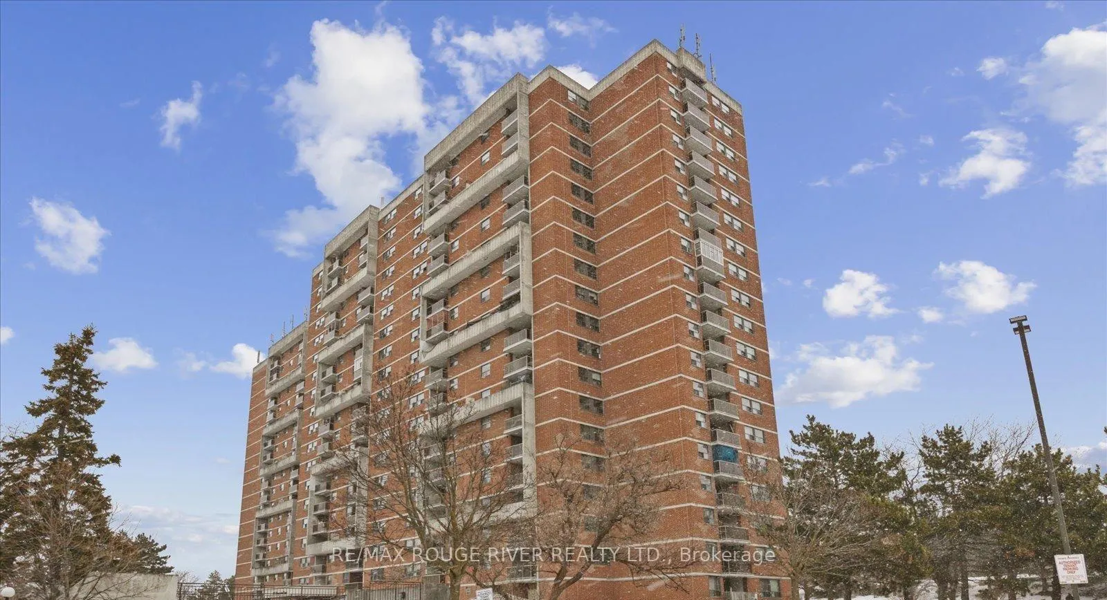 Front of Unit 1504, 100 Wingarden Court
