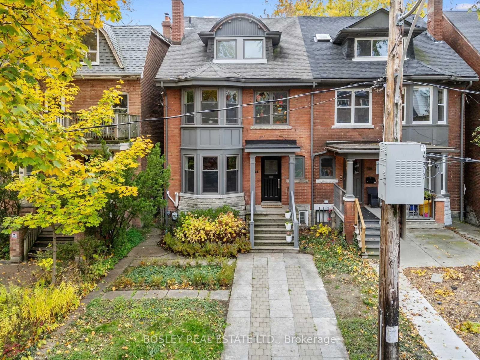 Photo 3 of 144 Howland Avenue, Toronto, The Annex — HOMEH