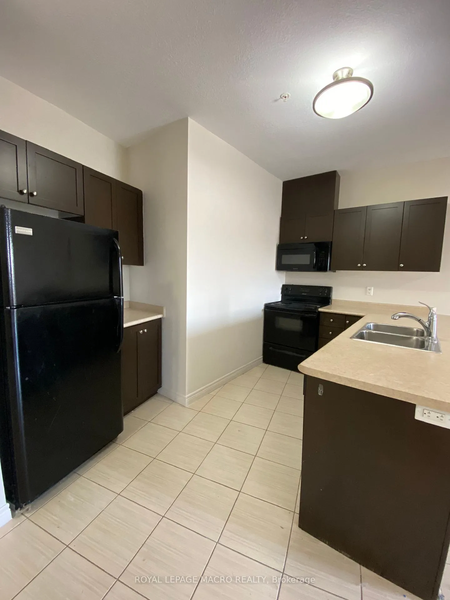 Photo 5 of Unit 304, 3200 Regional Road 56, Hamilton, Binbrook — HOMEH