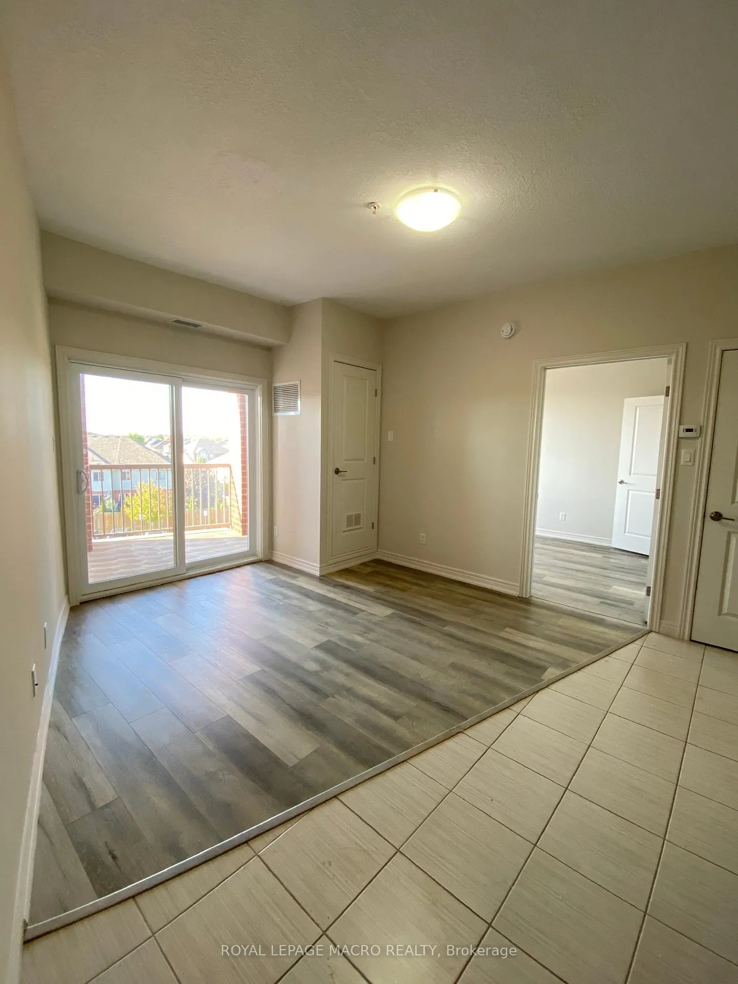 Photo 6 of Unit 304, 3200 Regional Road 56, Hamilton, Binbrook — HOMEH