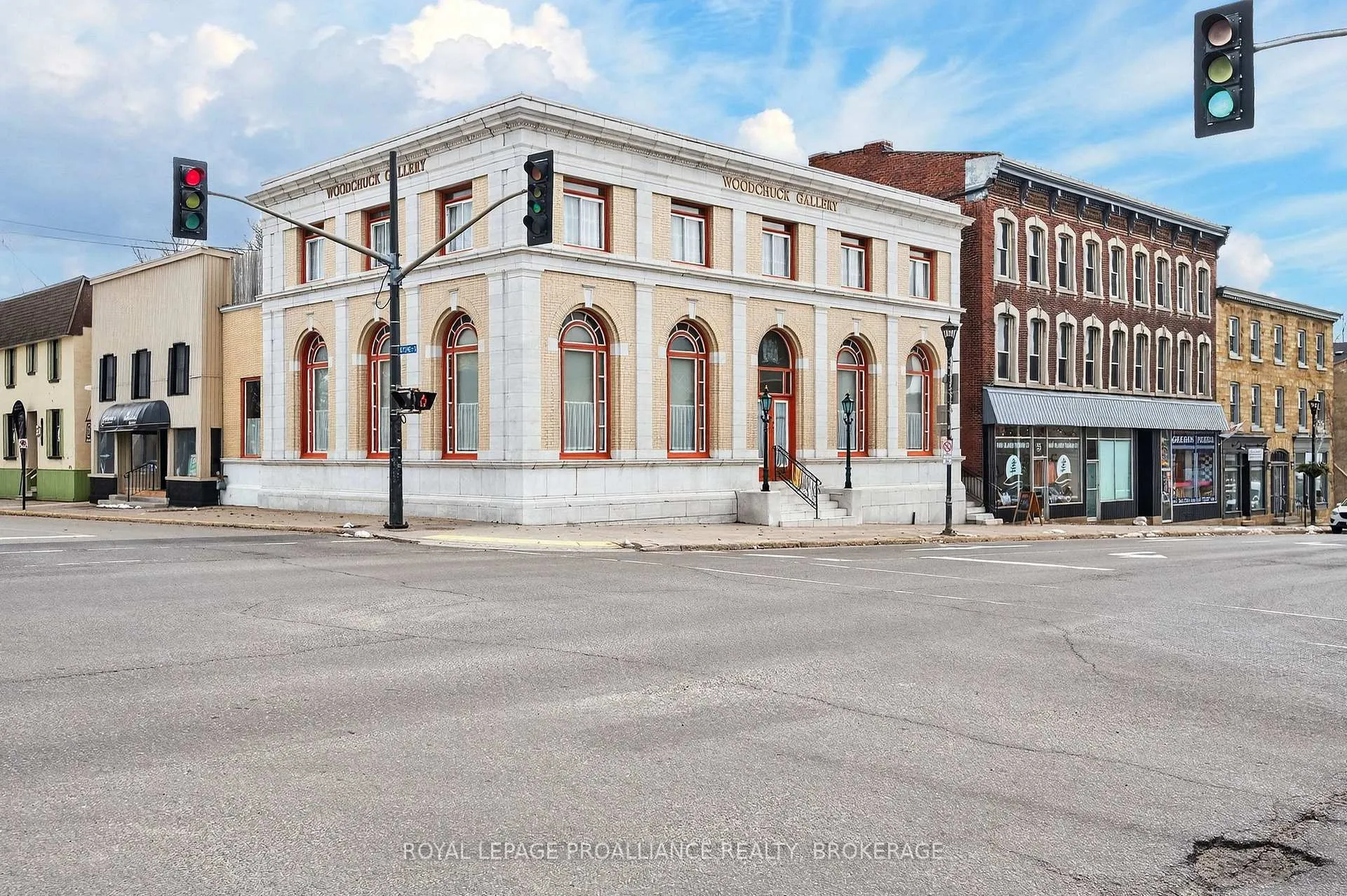Photo 2 of 99 King Street E, Gananoque — HOMEH