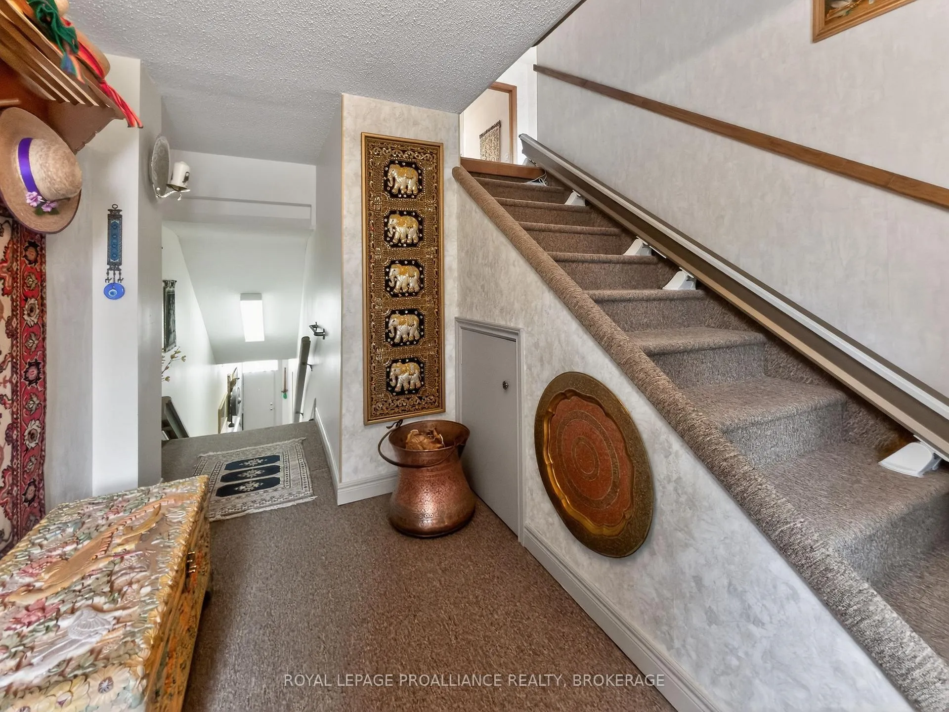 Photo 5 of 99 King Street E, Gananoque — HOMEH