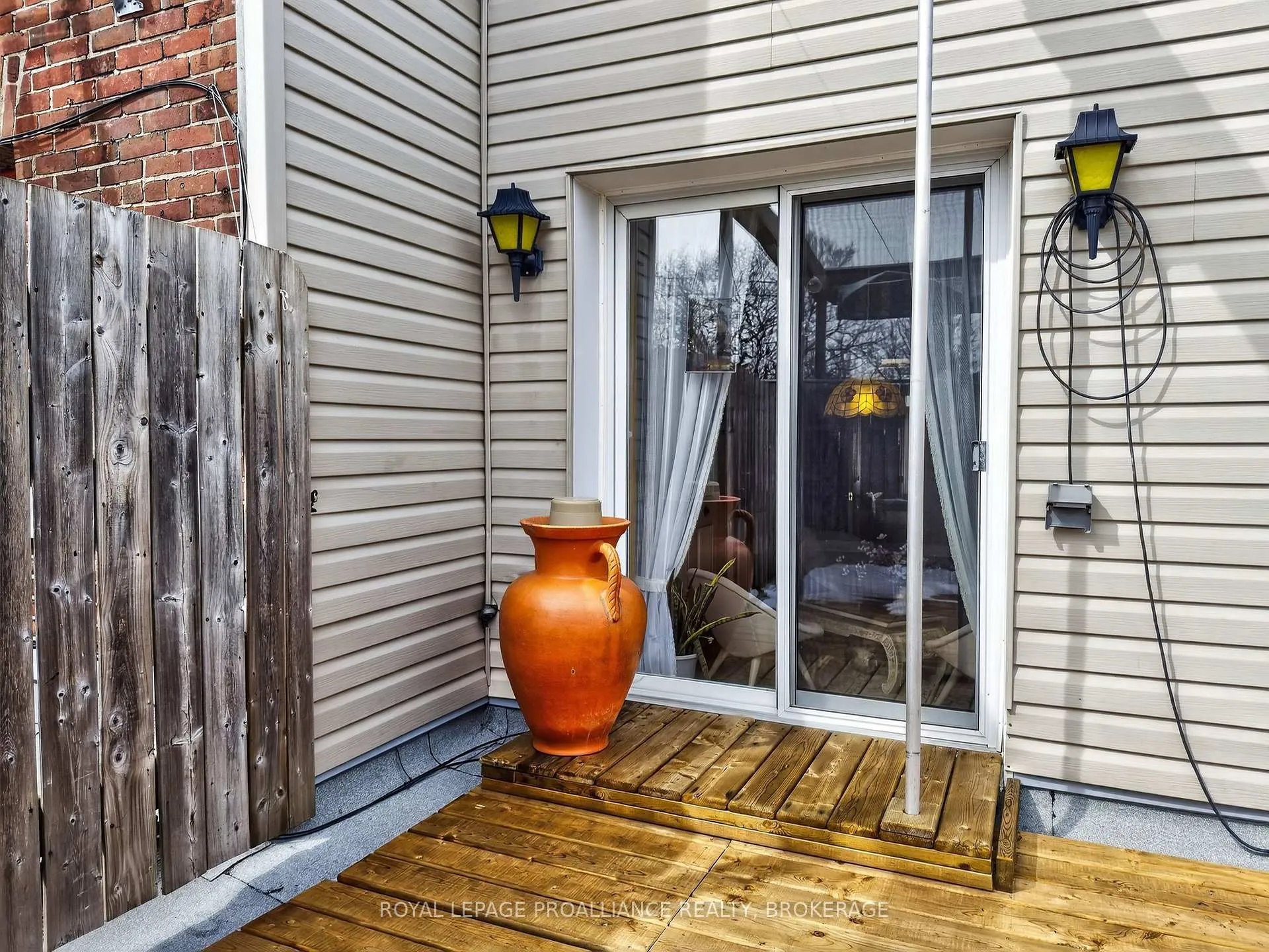 Photo 17 of 99 King Street E, Gananoque — HOMEH