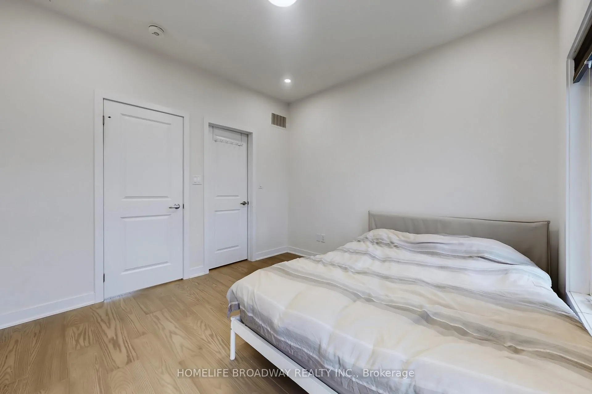 Photo 25 of 26 Carpaccio Avenue, Vaughan, Vellore Village — HOMEH