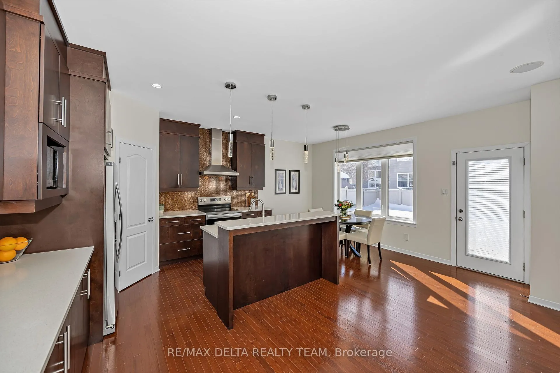Photo 7 of 1889 Montmere Avenue, Ottawa, Notting Hill/Summerside — HOMEH