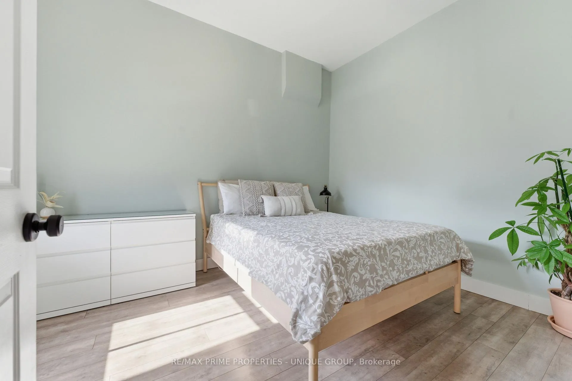 Photo 20 of 123 East Avenue N, Hamilton, Landsdale — HOMEH