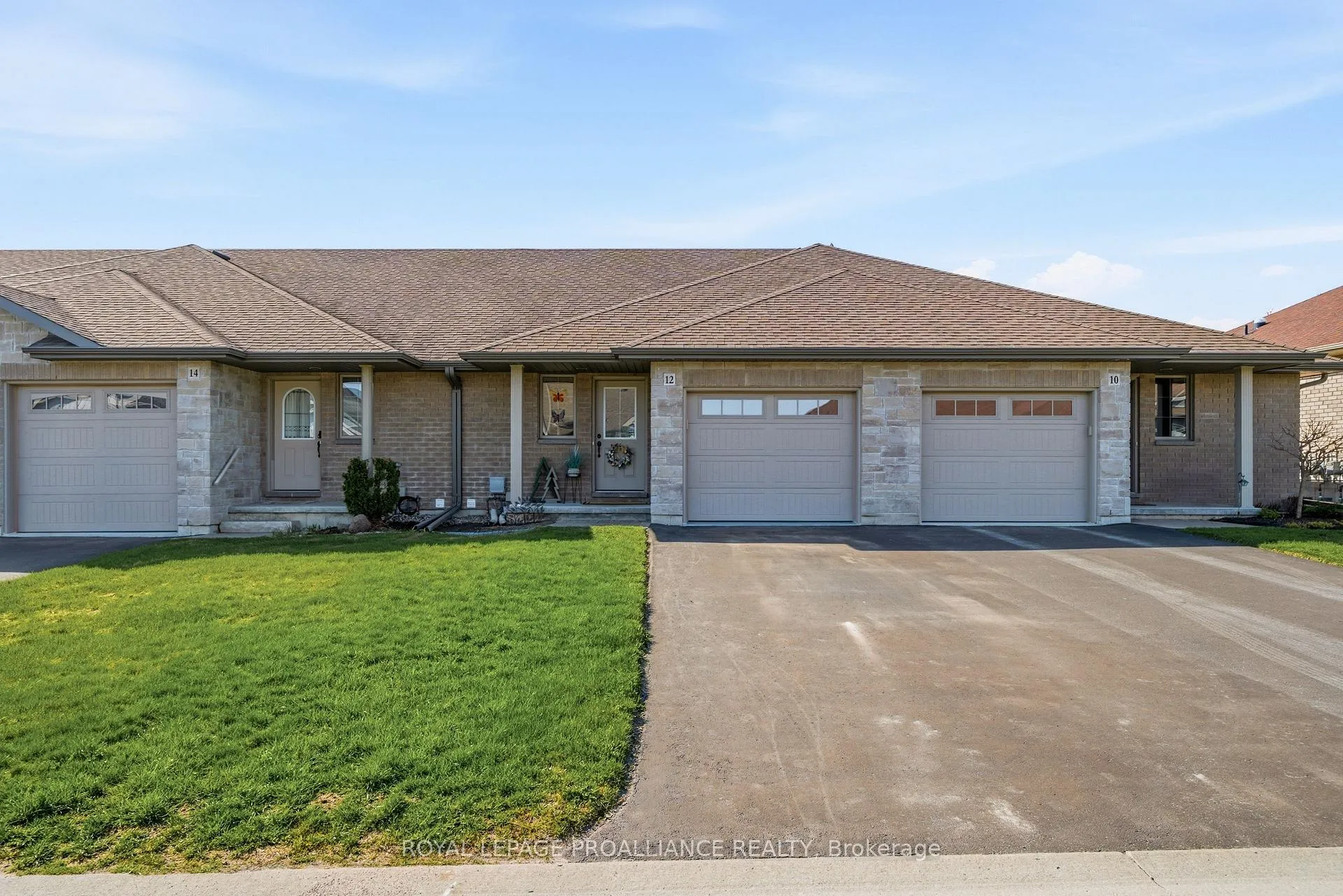 Photo 1 of 12 Cortland Crescent, Quinte West, Murray Ward — HOMEH