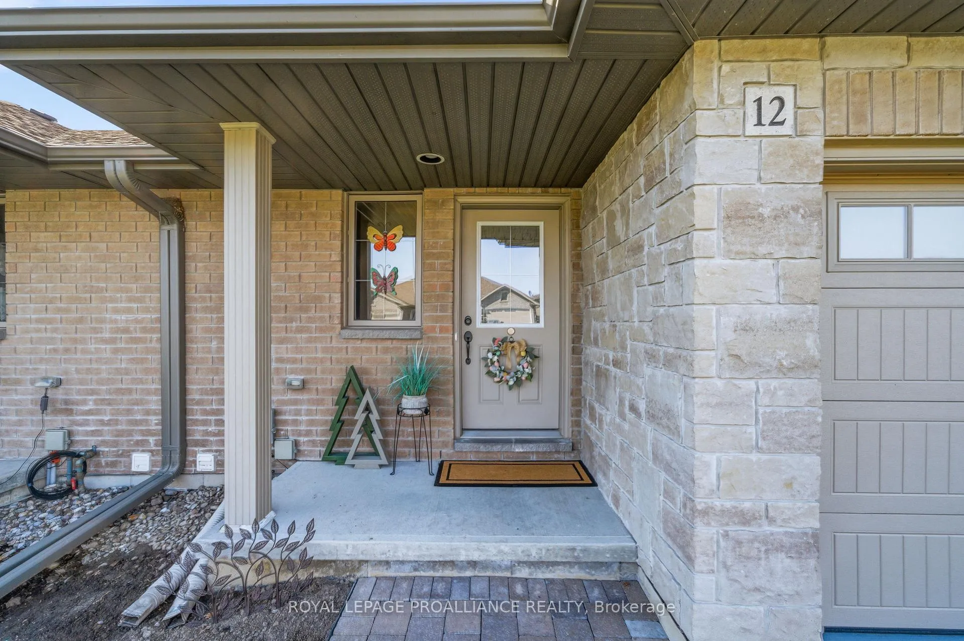 Photo 3 of 12 Cortland Crescent, Quinte West, Murray Ward — HOMEH