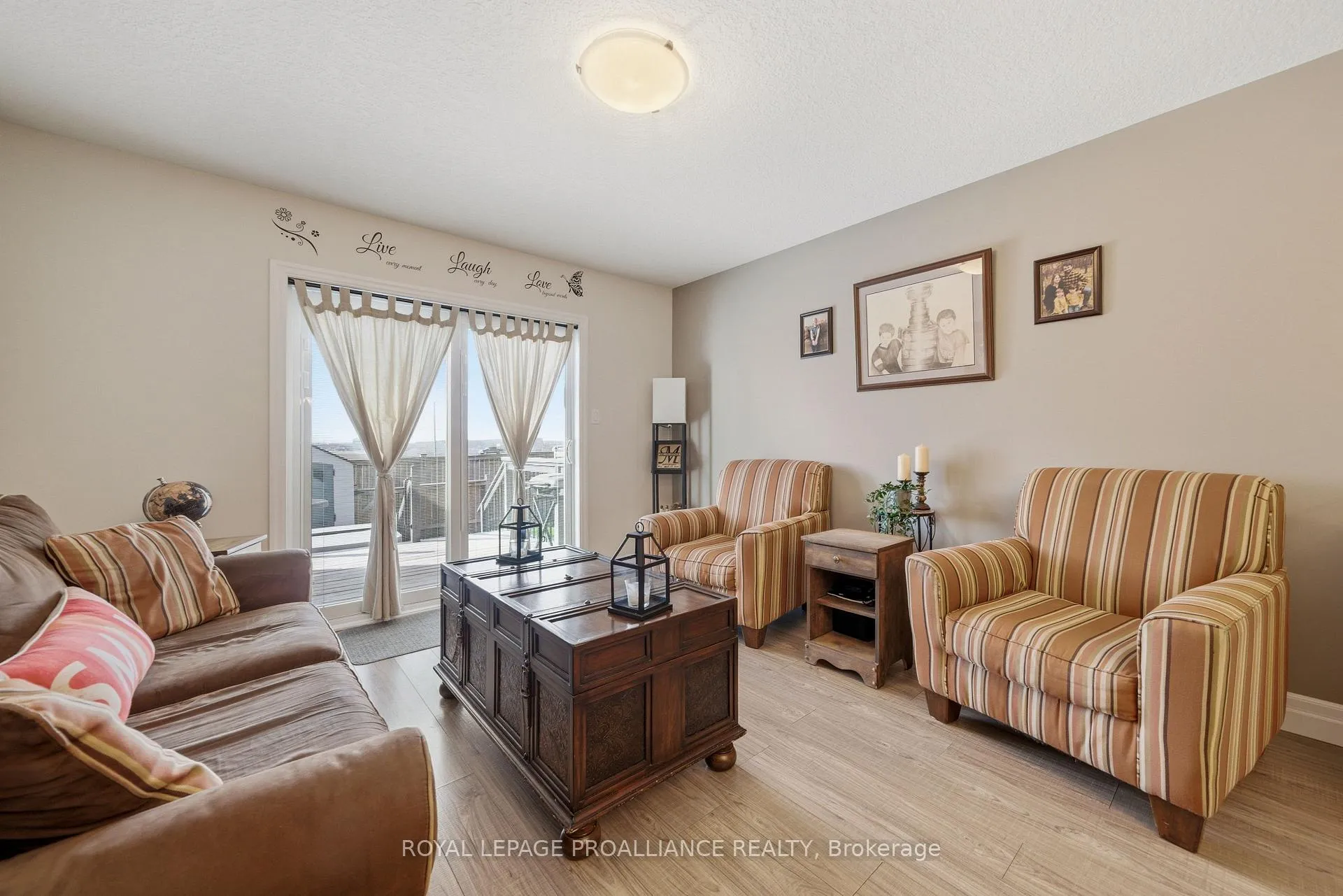 Photo 16 of 12 Cortland Crescent, Quinte West, Murray Ward — HOMEH