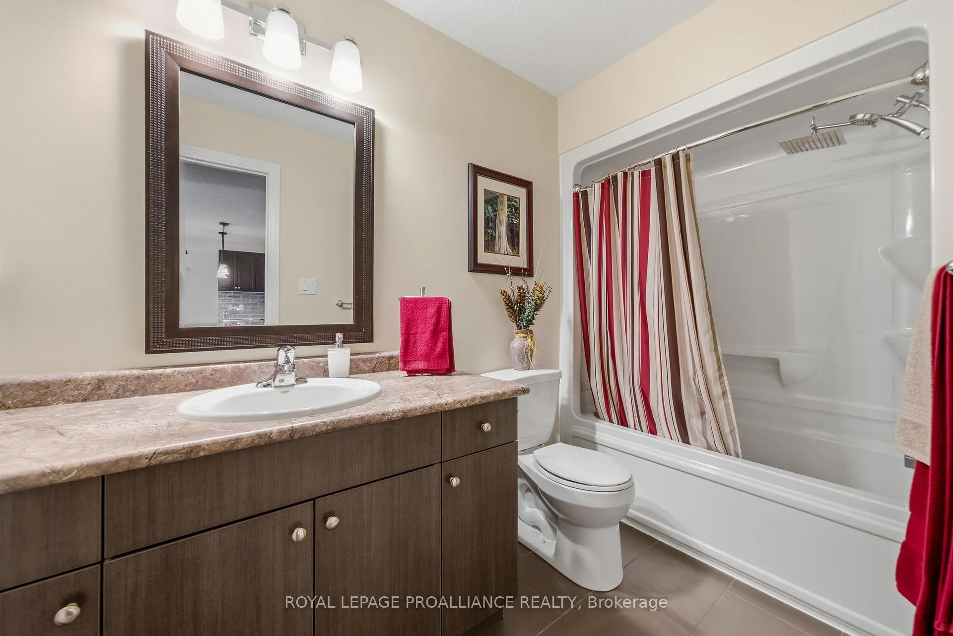 Photo 17 of 12 Cortland Crescent, Quinte West, Murray Ward — HOMEH