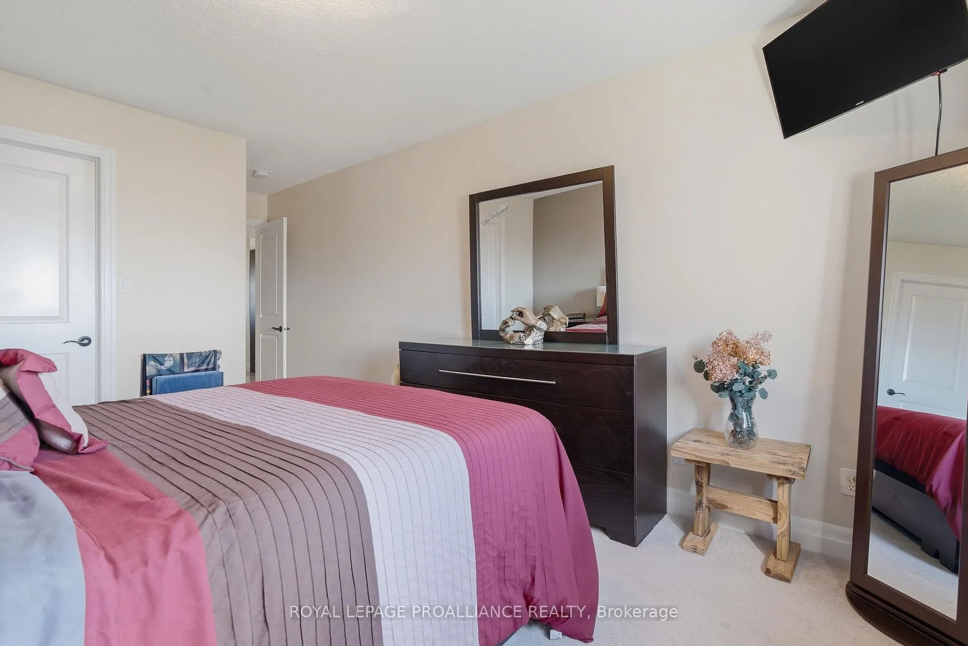 Photo 20 of 12 Cortland Crescent, Quinte West, Murray Ward — HOMEH