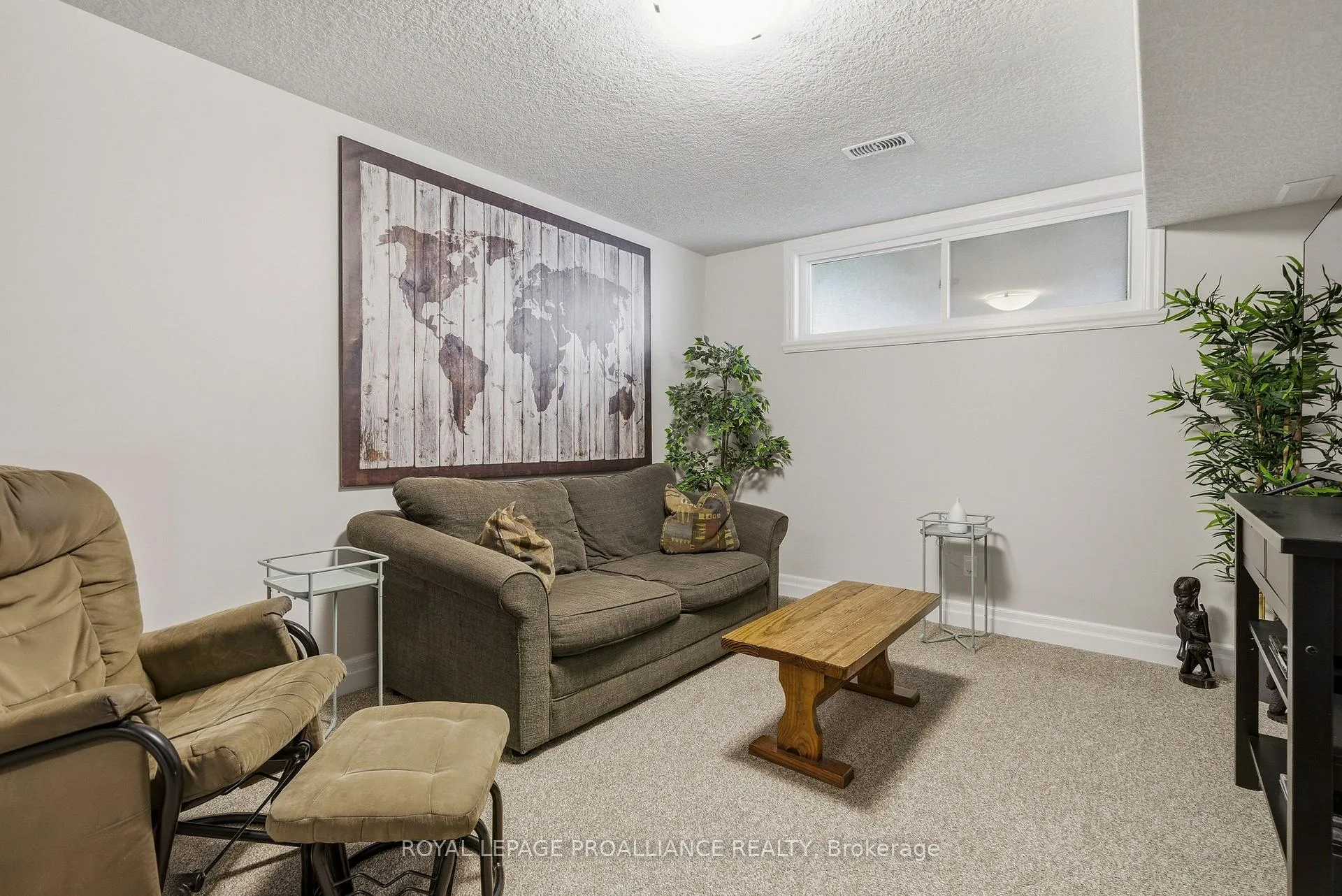 Photo 27 of 12 Cortland Crescent, Quinte West, Murray Ward — HOMEH