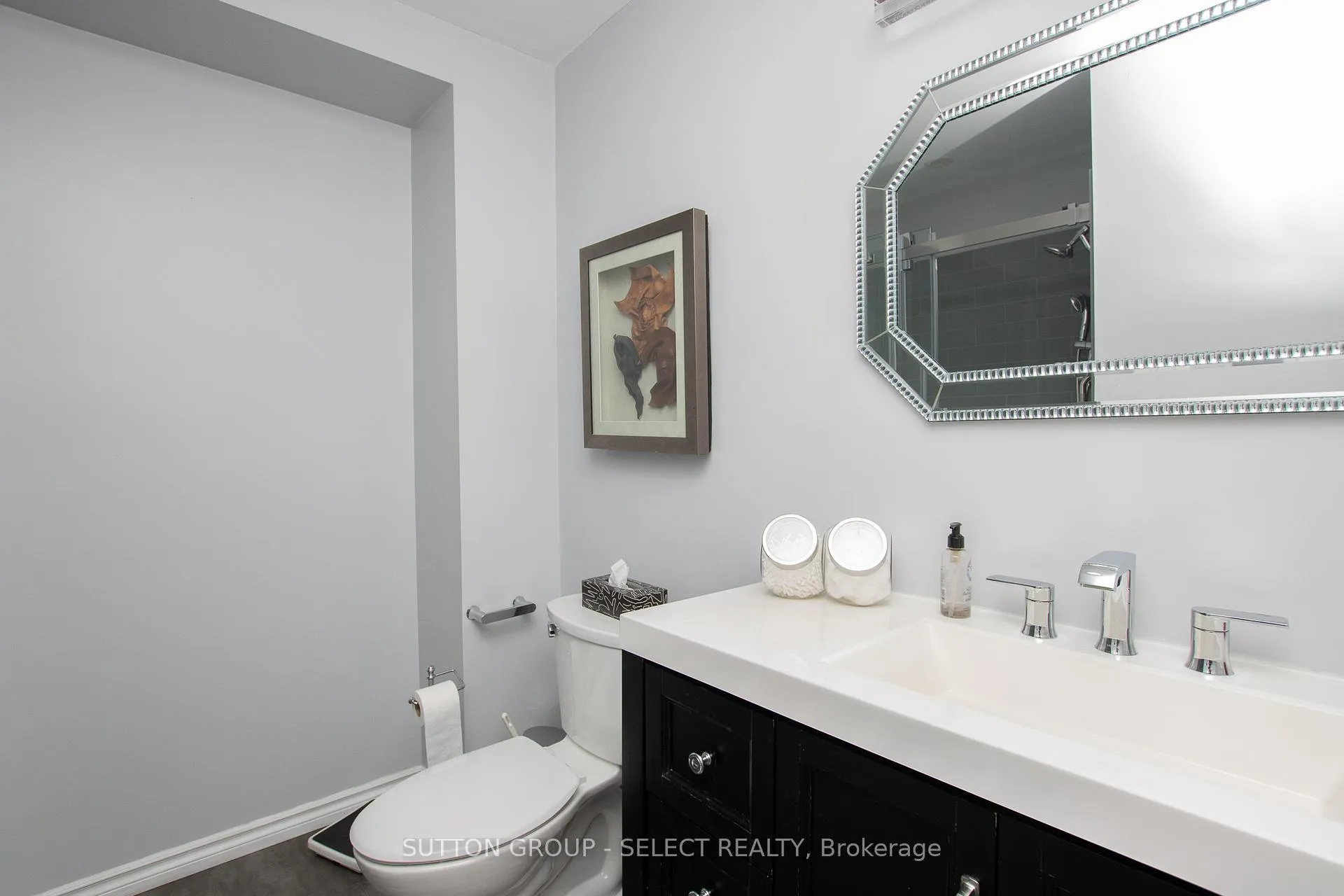 Photo 22 of Unit 4, 445 Riverside Drive, London, North N — HOMEH