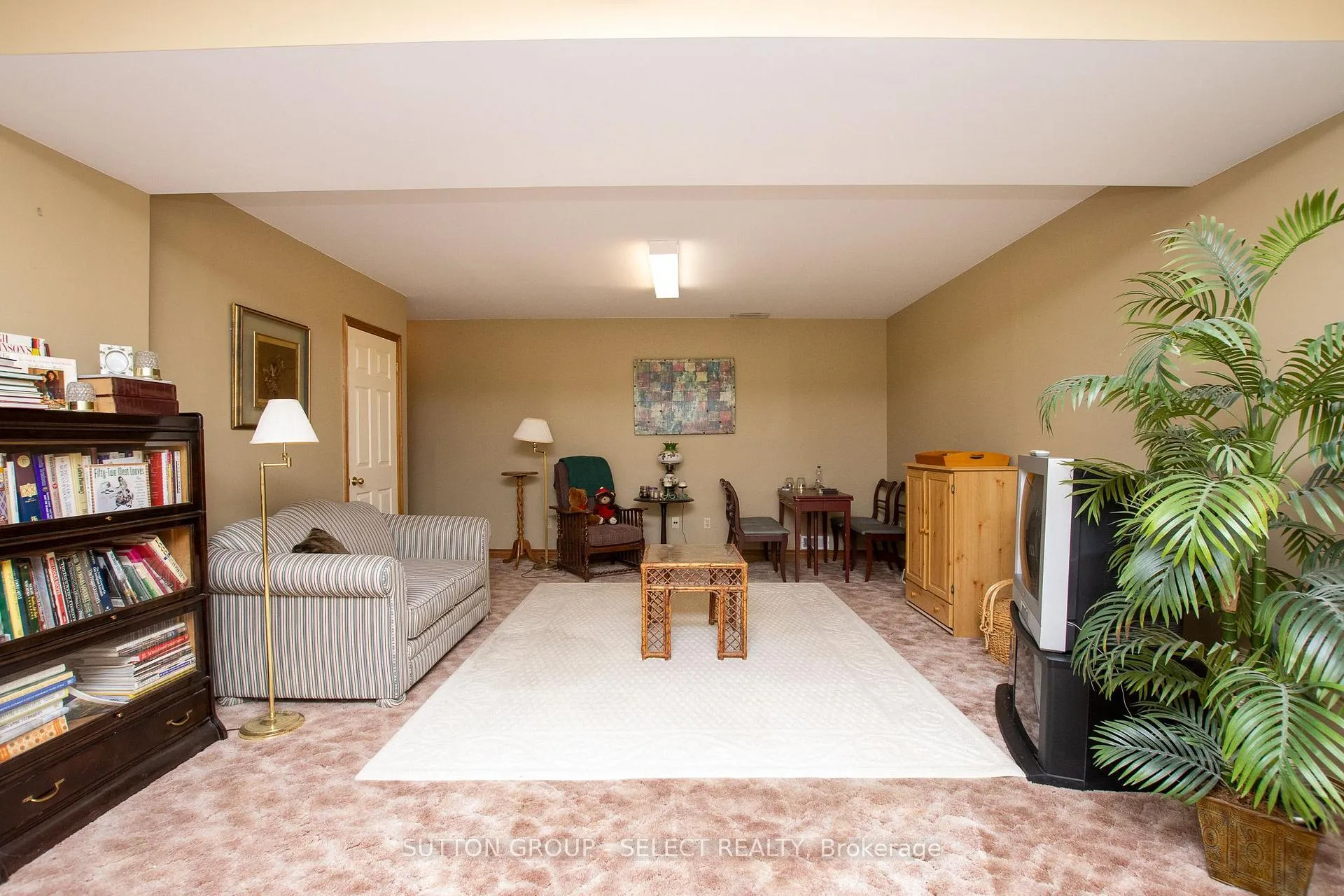 Photo 29 of Unit 4, 445 Riverside Drive, London, North N — HOMEH