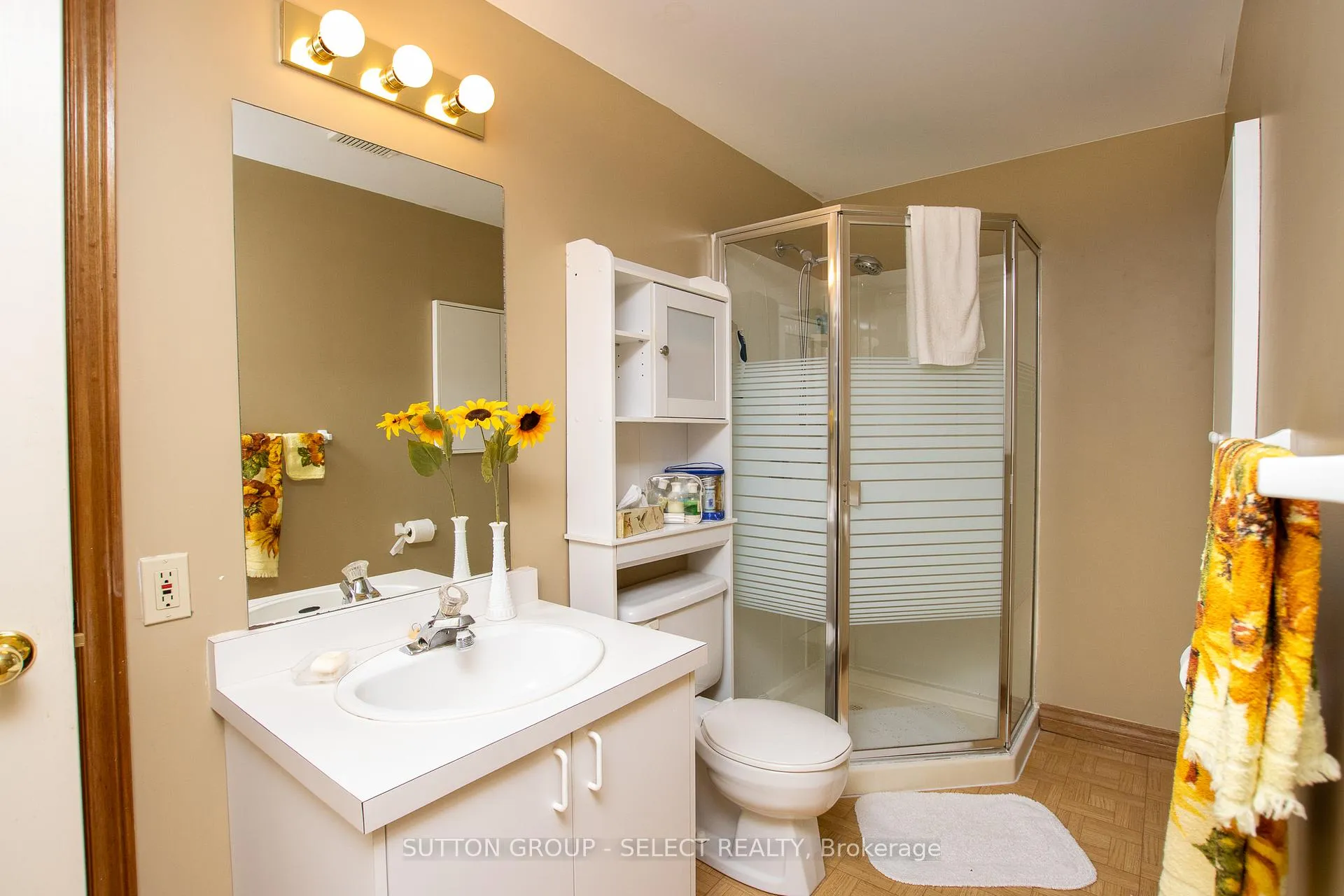 Photo 32 of Unit 4, 445 Riverside Drive, London, North N — HOMEH