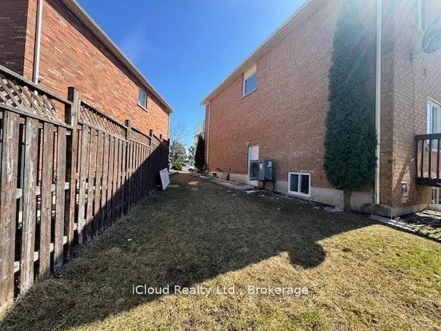 Photo 11 of Unit Basement, 28 Tianalee Crescent, Brampton, Fletcher's Meadow — HOMEH