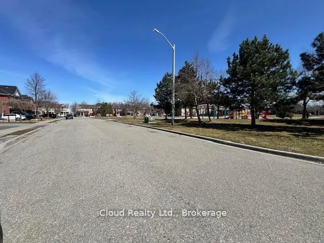 Photo 12 of Unit Basement, 28 Tianalee Crescent, Brampton, Fletcher's Meadow — HOMEH