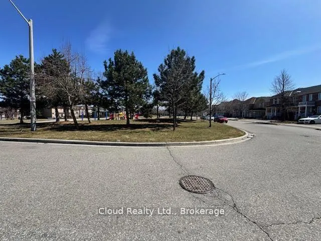 Photo 13 of Unit Basement, 28 Tianalee Crescent, Brampton, Fletcher's Meadow — HOMEH
