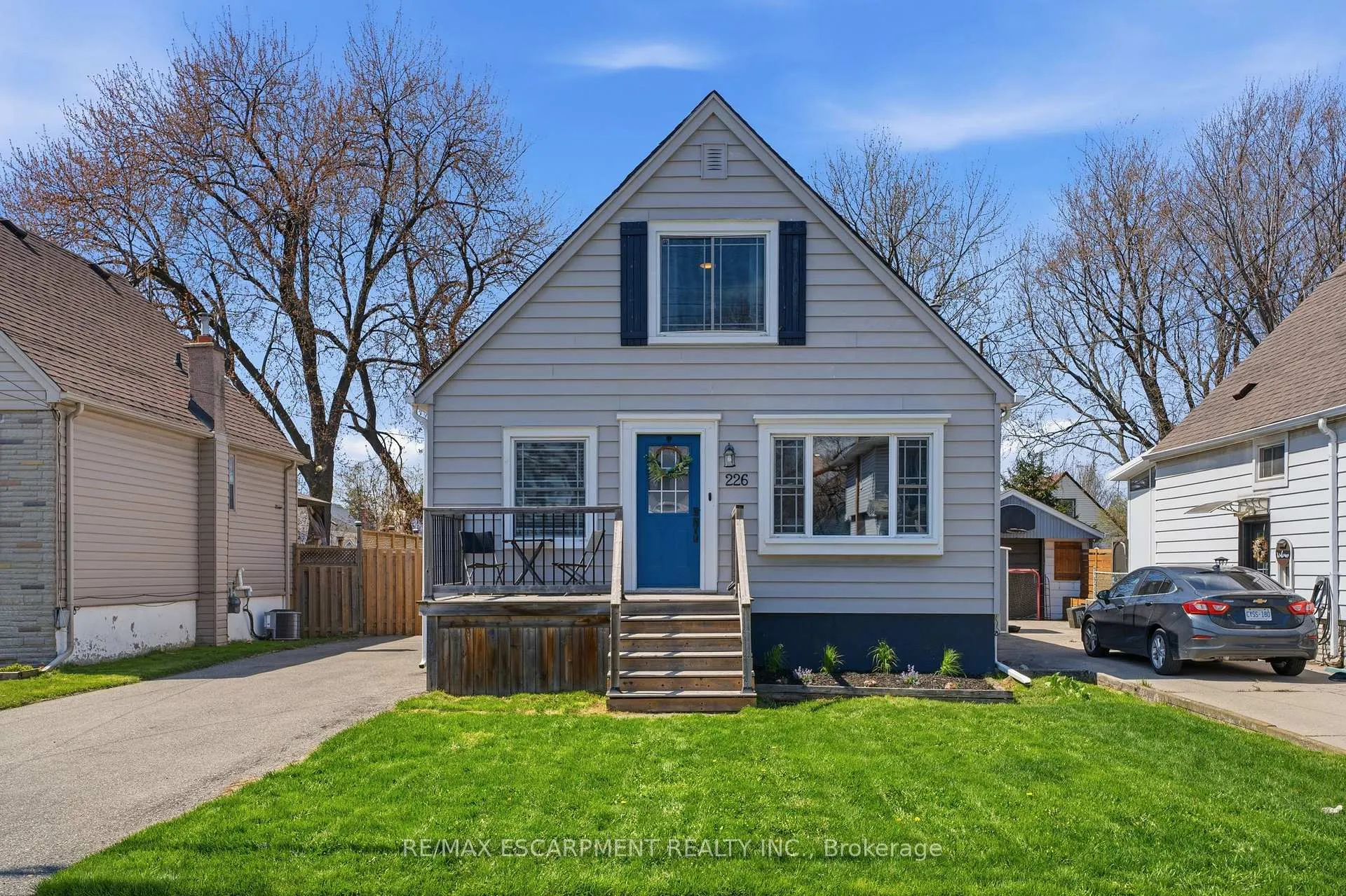 Photo 2 of 226 East 27th Street, Hamilton, Eastmount — HOMEH