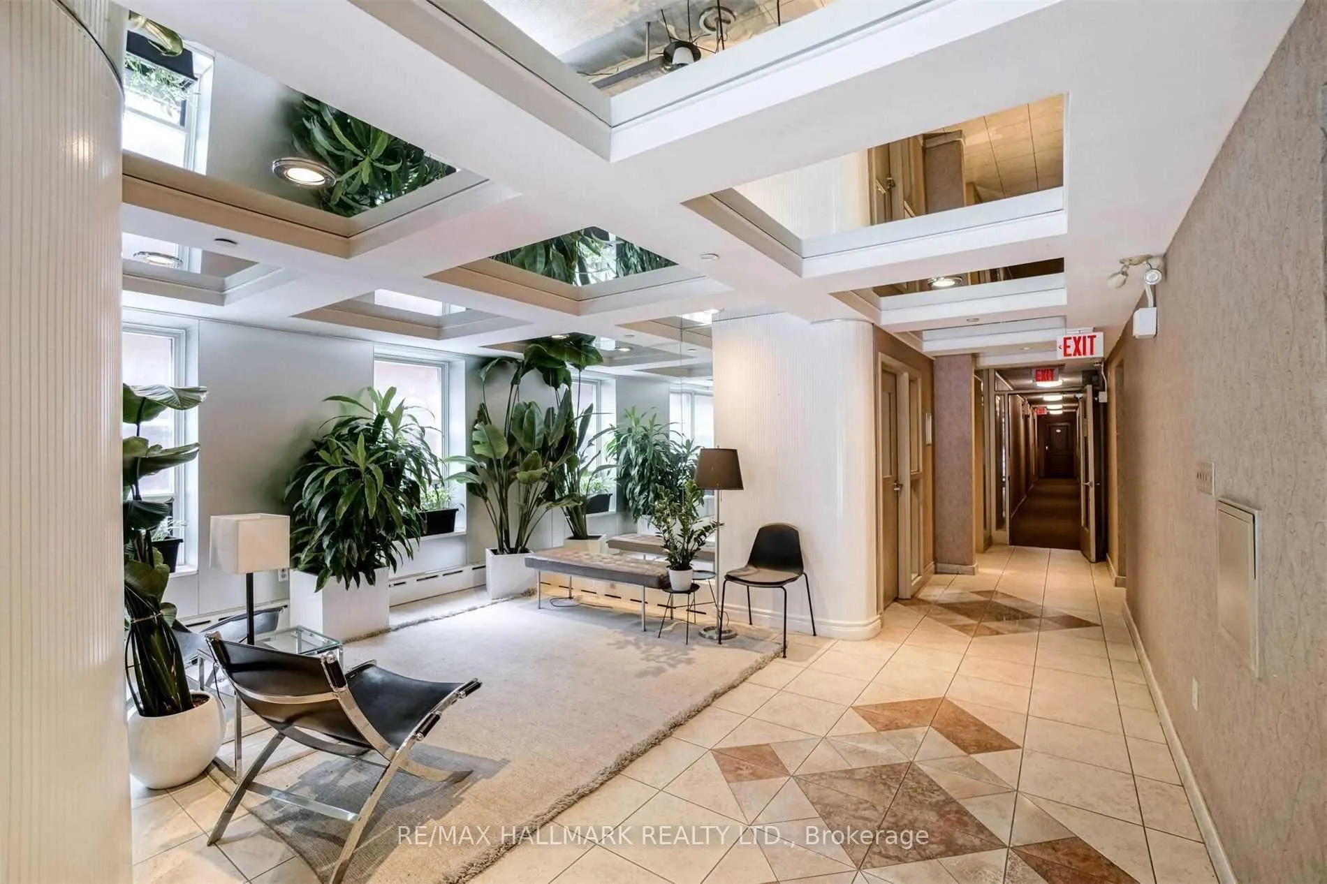 Photo 2 of Unit 108, 78 Warren Road, Toronto, Casa Loma — HOMEH