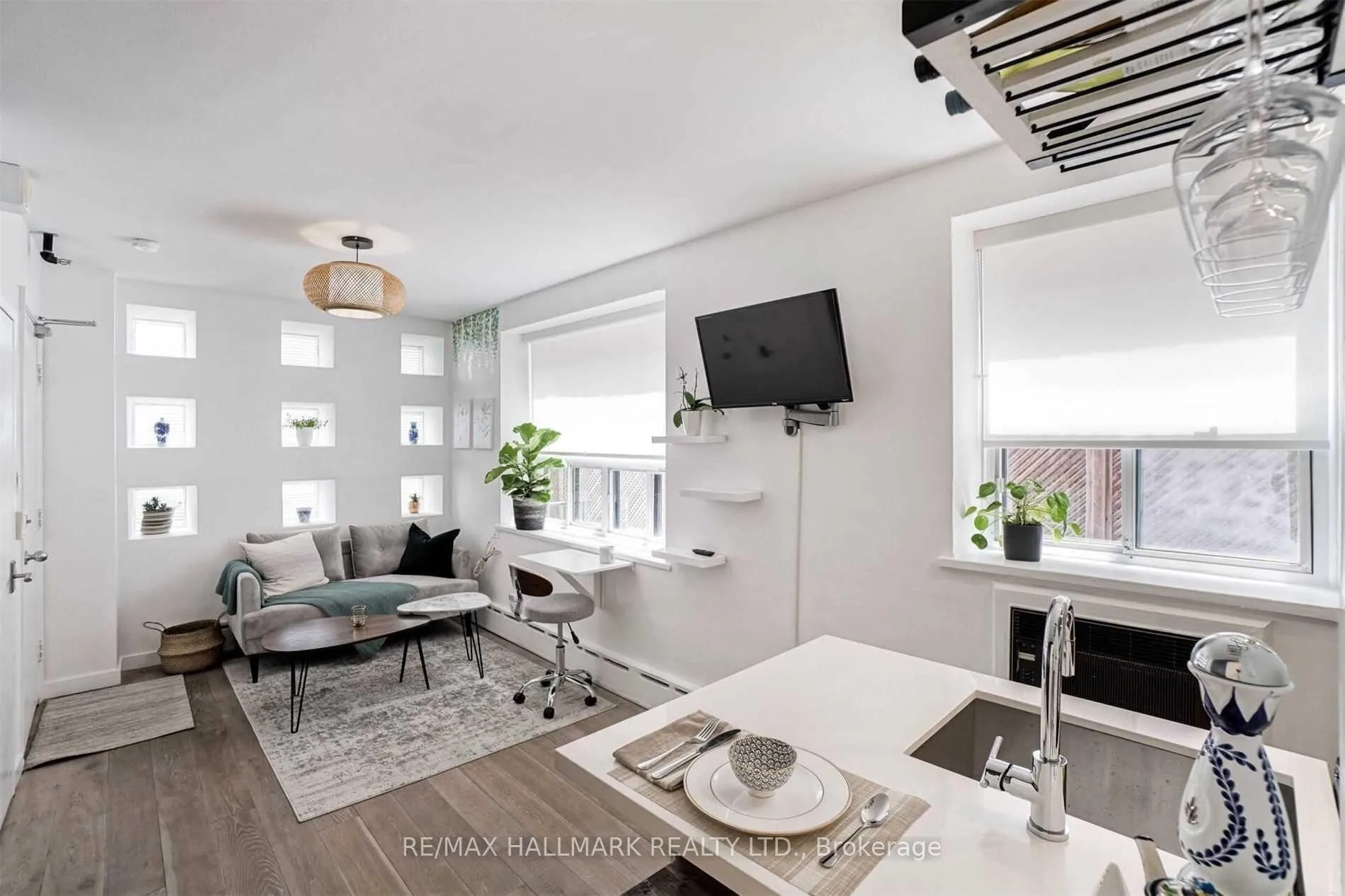 Photo 7 of Unit 108, 78 Warren Road, Toronto, Casa Loma — HOMEH