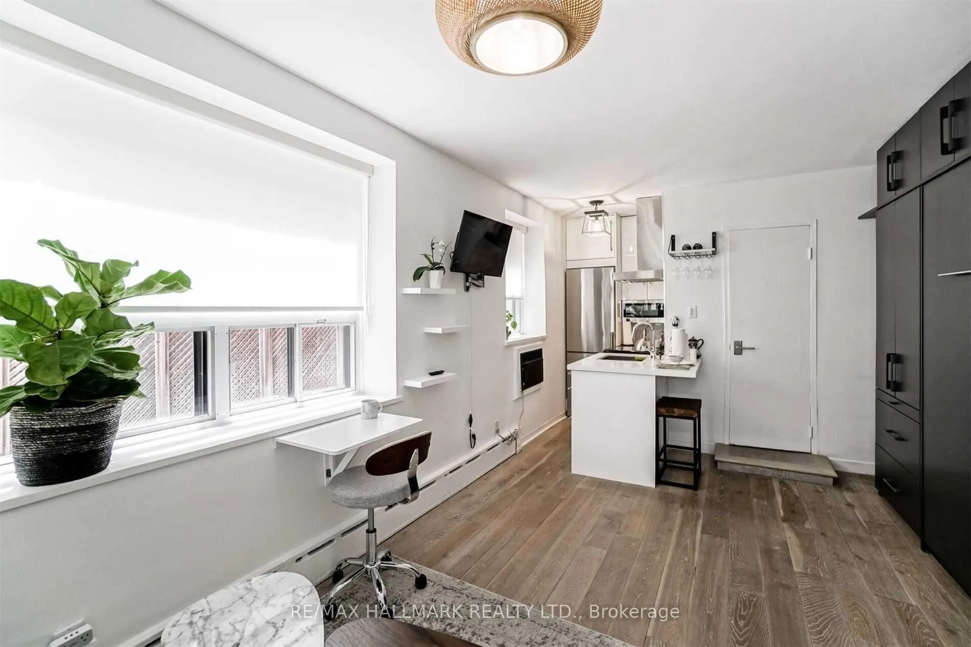 Photo 10 of Unit 108, 78 Warren Road, Toronto, Casa Loma — HOMEH