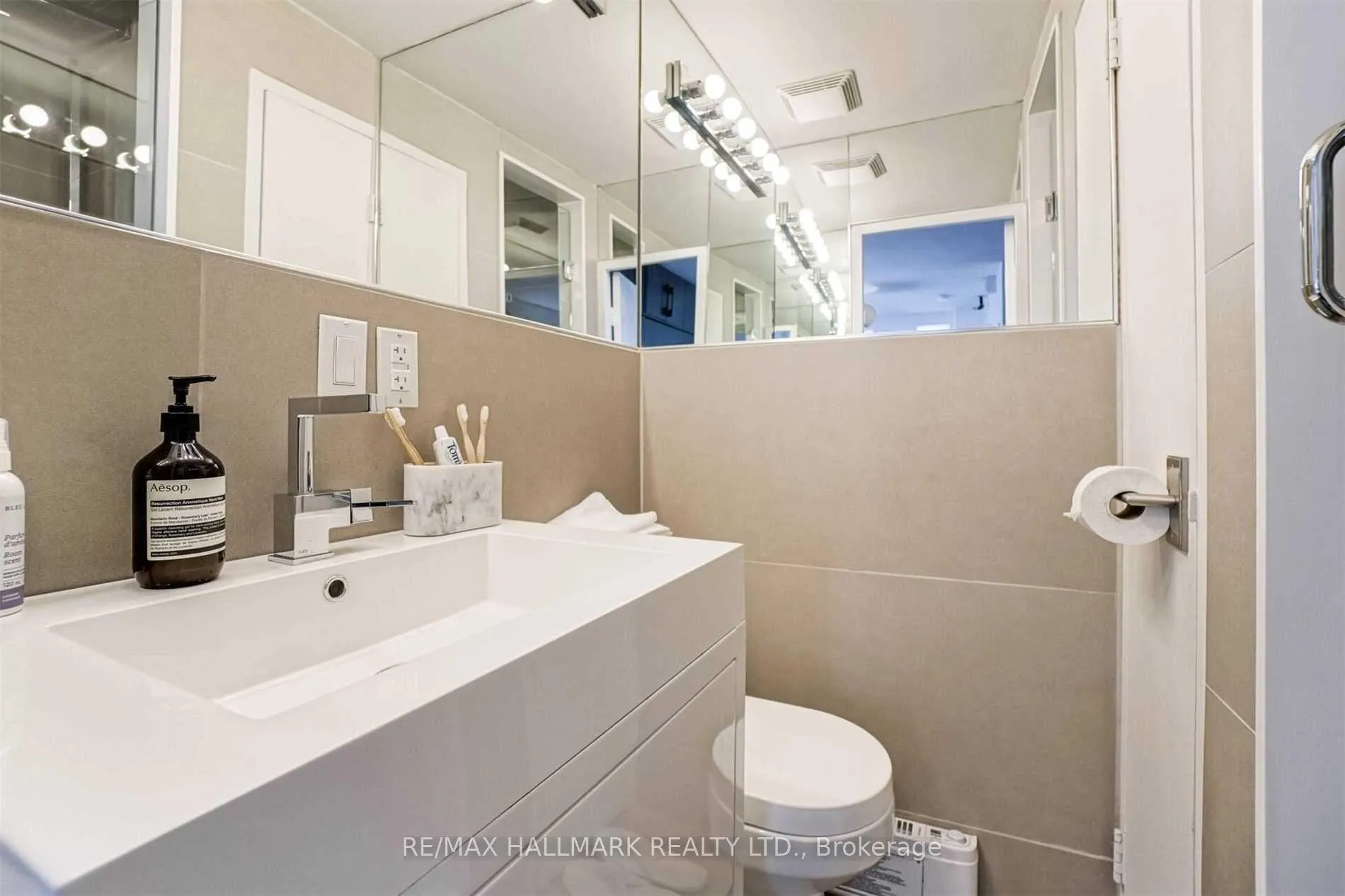 Photo 16 of Unit 108, 78 Warren Road, Toronto, Casa Loma — HOMEH