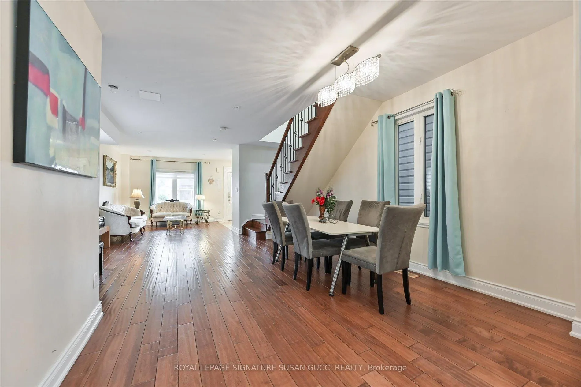 Photo 12 of 838 Sammon Avenue, Toronto, Danforth Village-East York — HOMEH