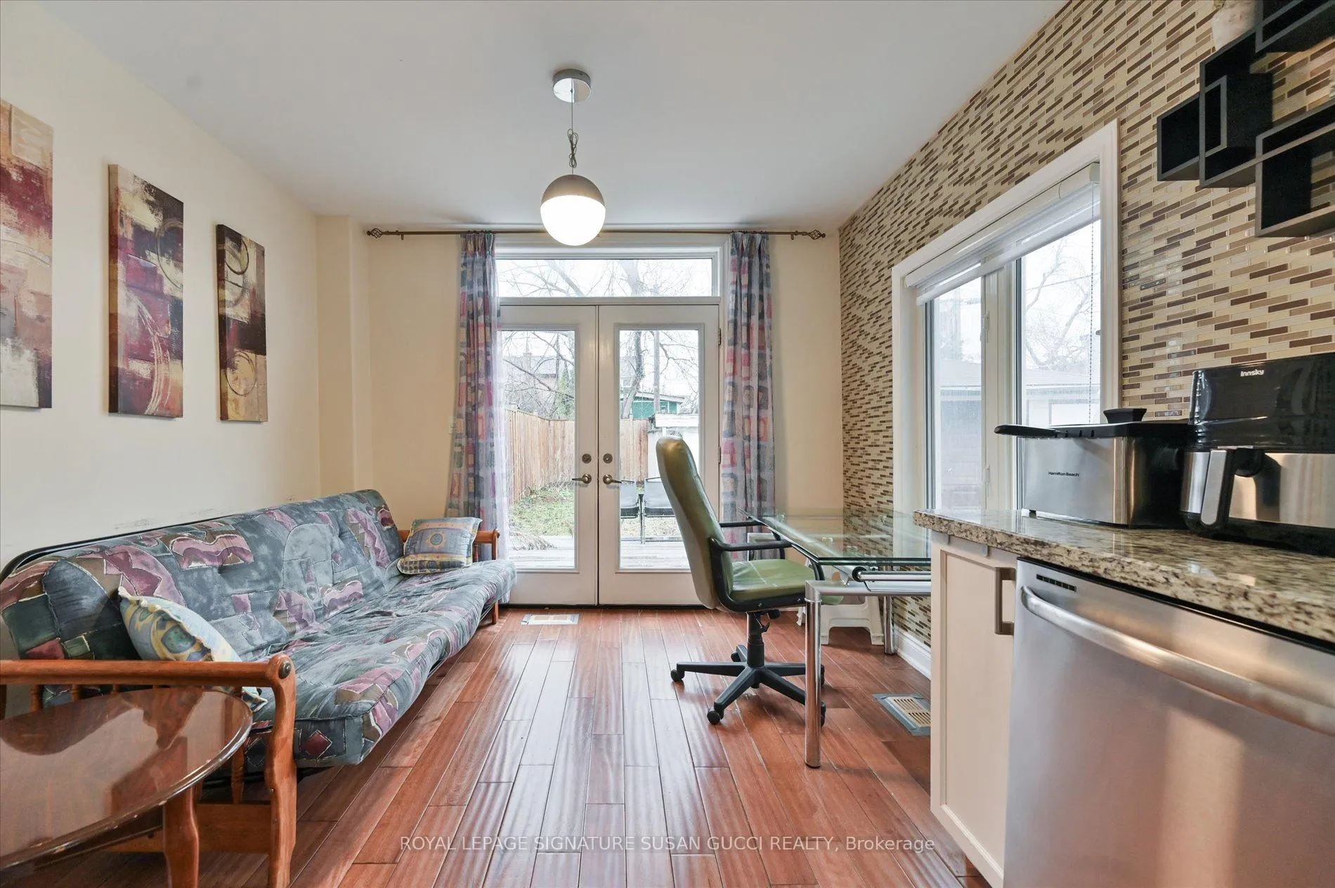 Photo 17 of 838 Sammon Avenue, Toronto, Danforth Village-East York — HOMEH