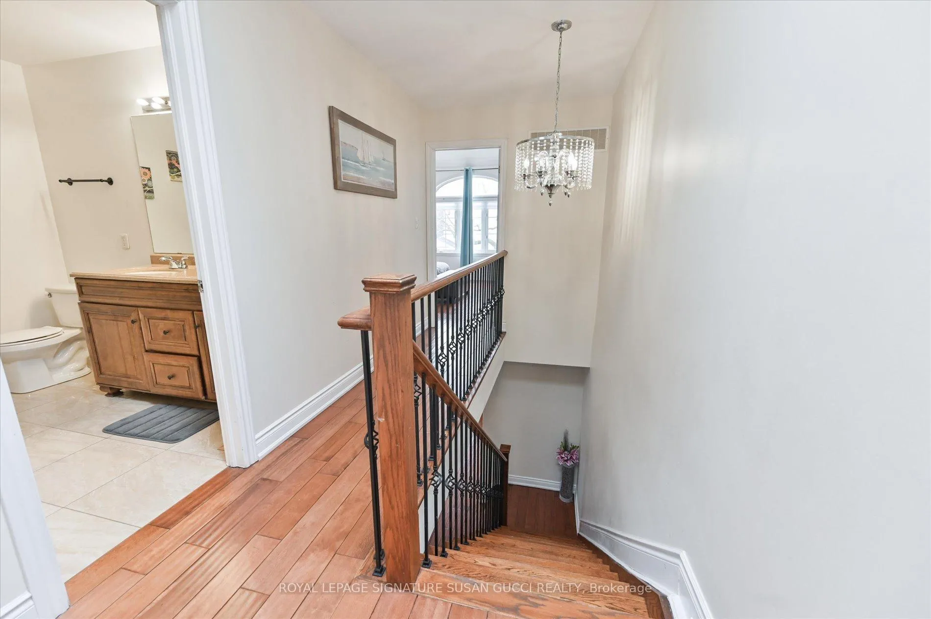 Photo 22 of 838 Sammon Avenue, Toronto, Danforth Village-East York — HOMEH