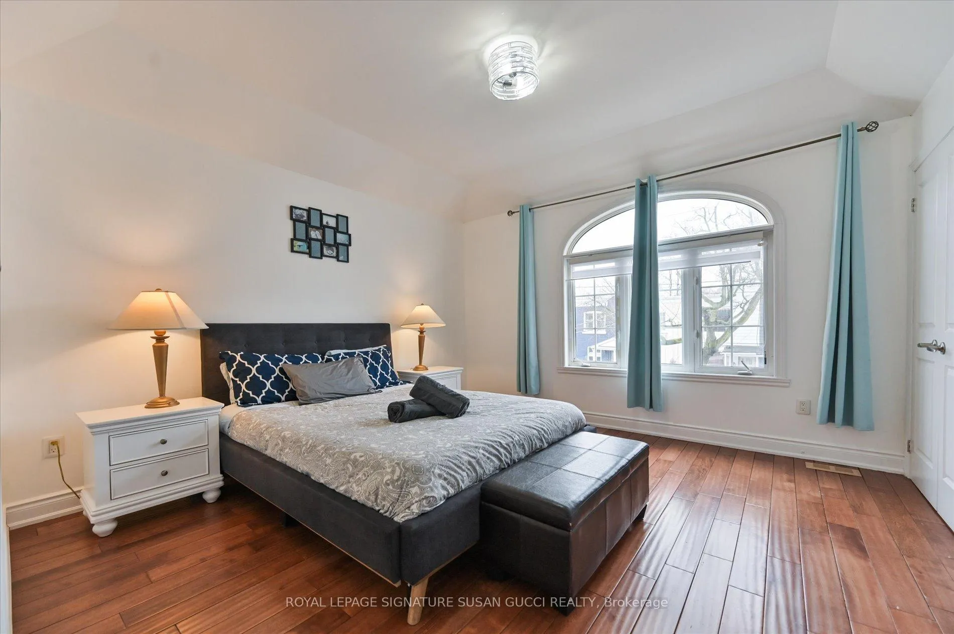 Photo 24 of 838 Sammon Avenue, Toronto, Danforth Village-East York — HOMEH