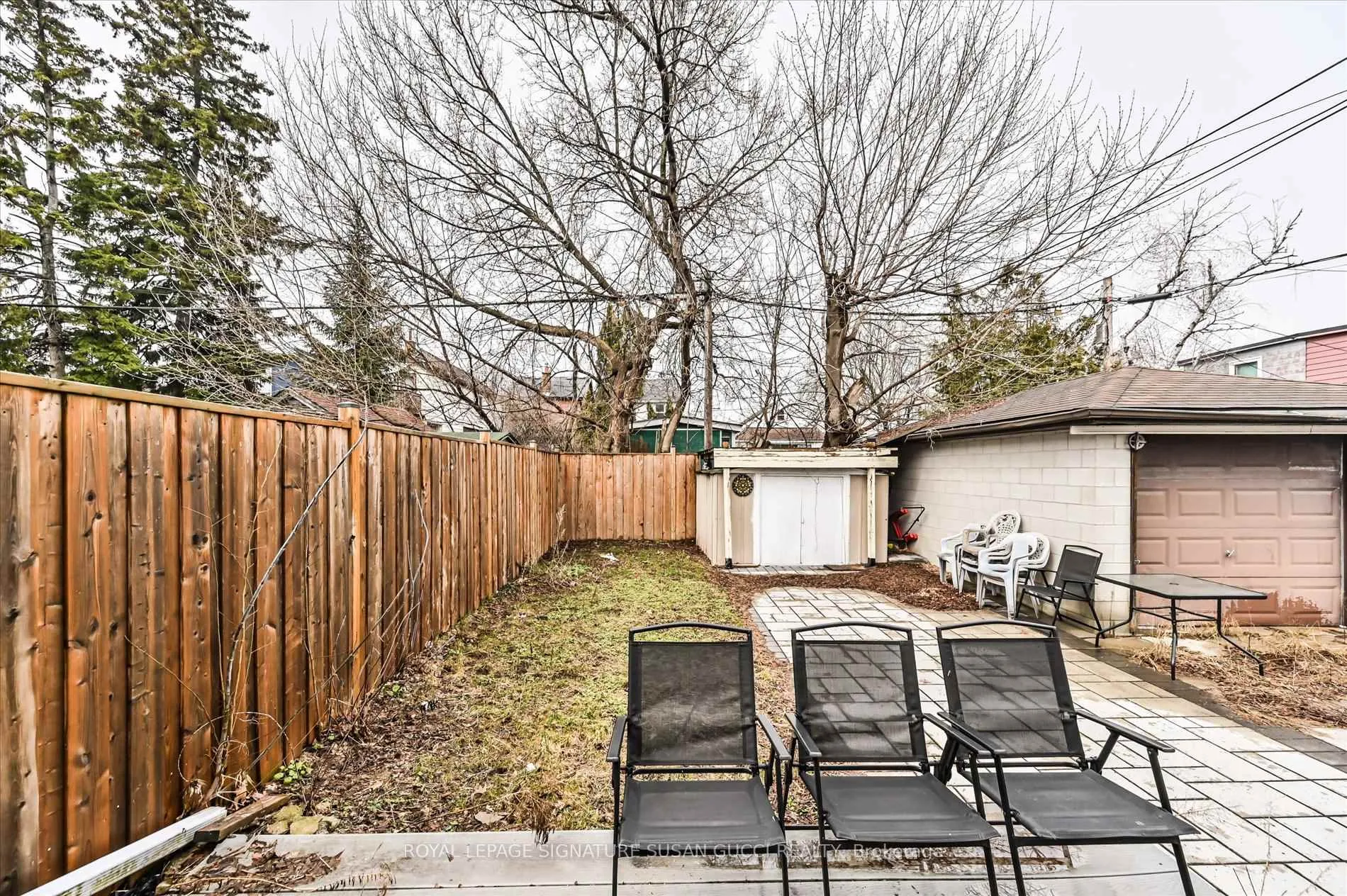 Photo 38 of 838 Sammon Avenue, Toronto, Danforth Village-East York — HOMEH