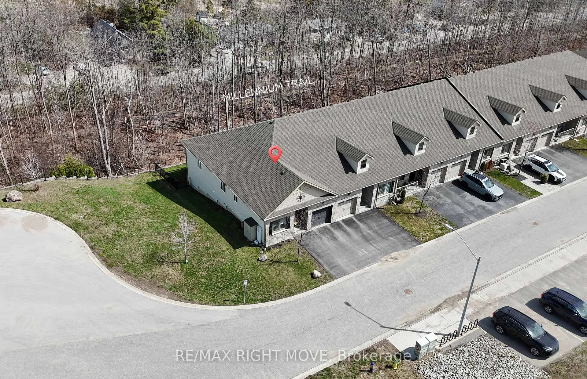 Photo 2 of 370 Lucy Lane, Orillia — HOMEH