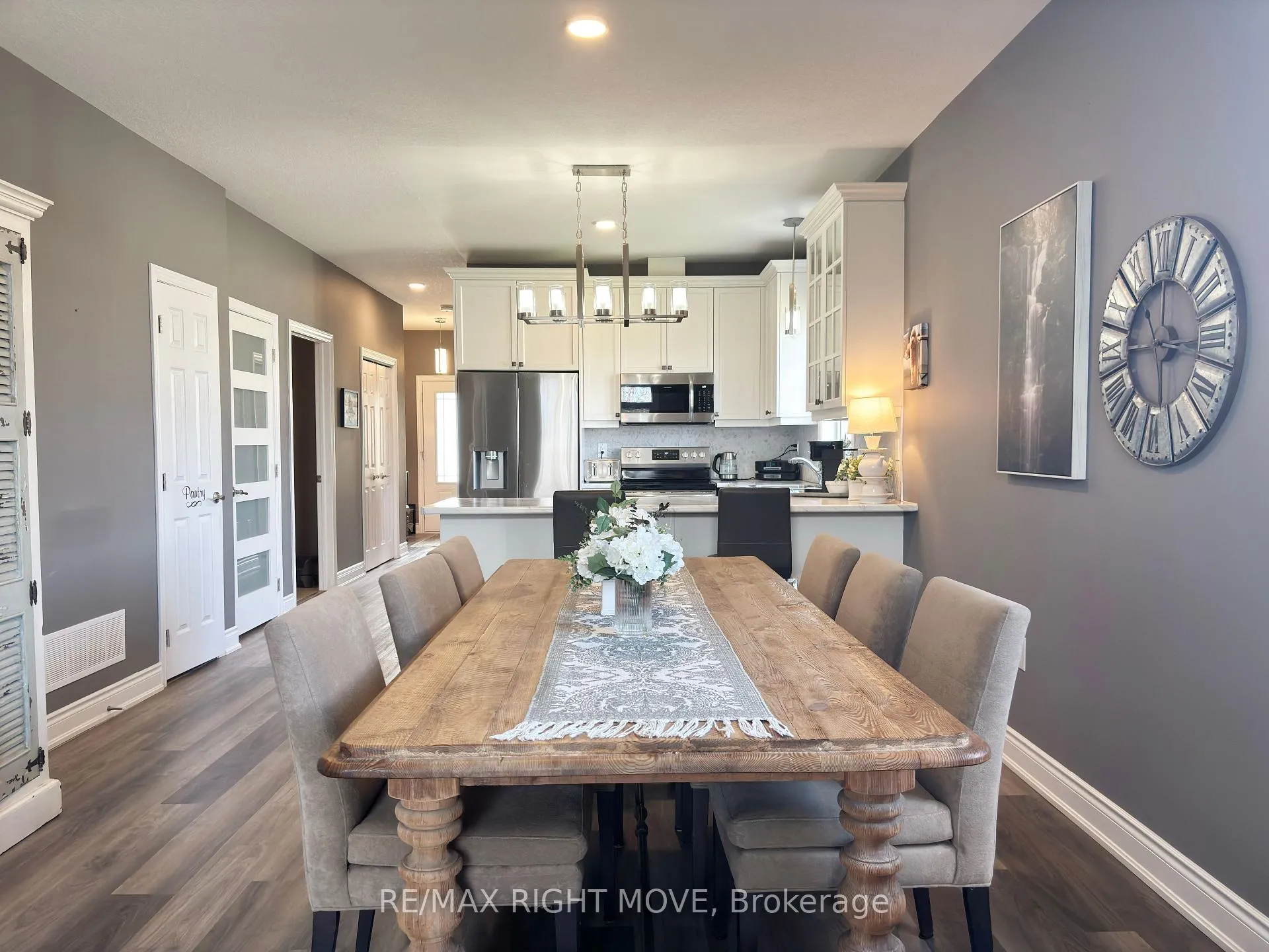 Photo 13 of 370 Lucy Lane, Orillia — HOMEH