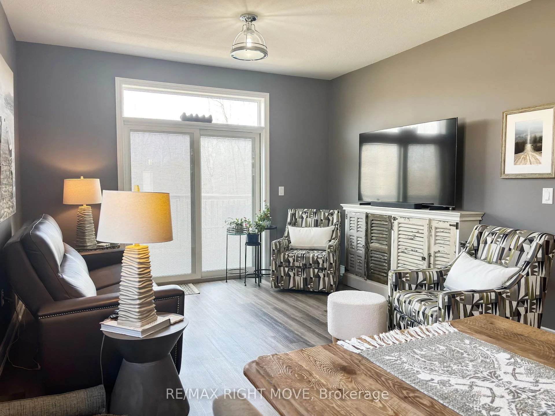 Photo 16 of 370 Lucy Lane, Orillia — HOMEH