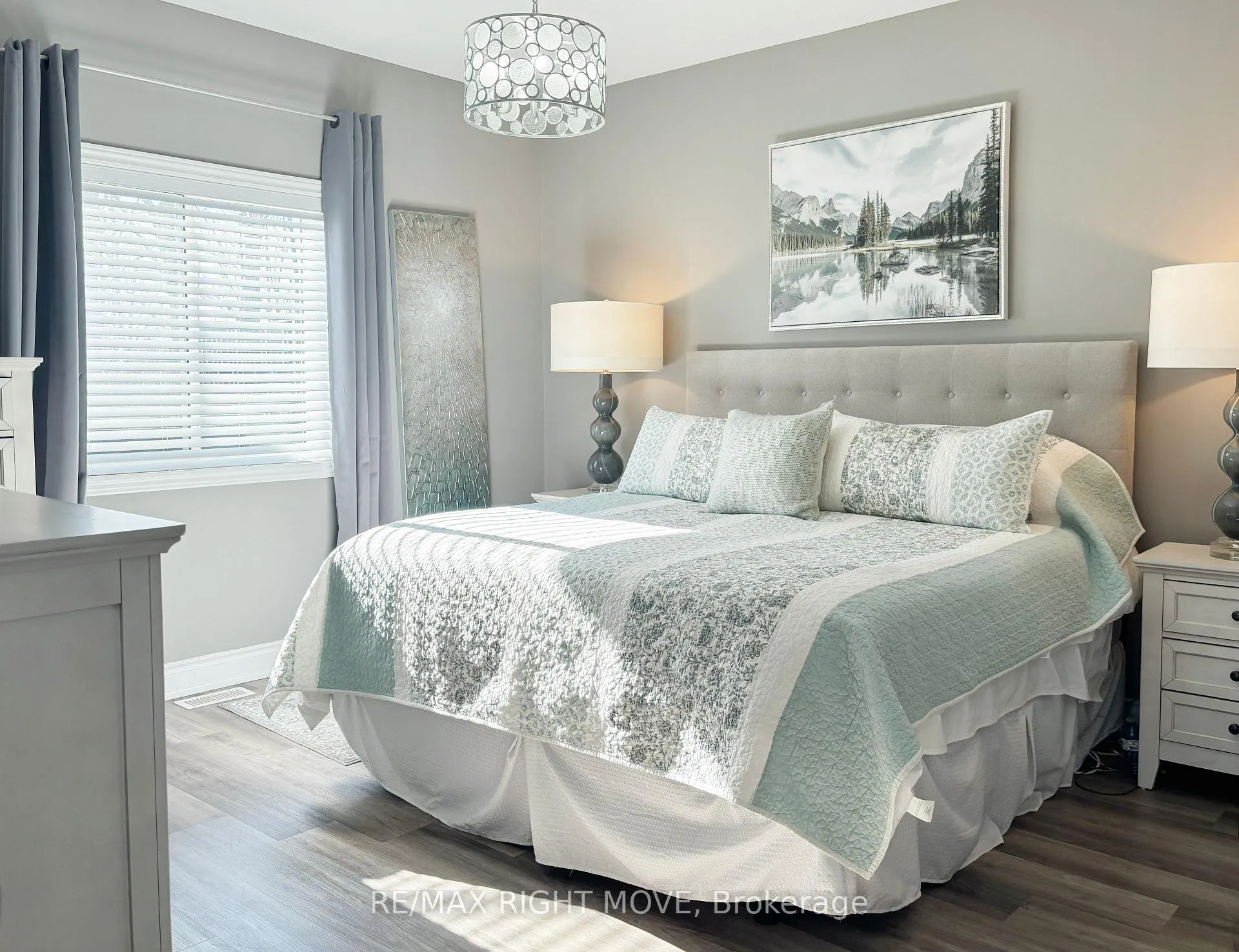 Photo 17 of 370 Lucy Lane, Orillia — HOMEH