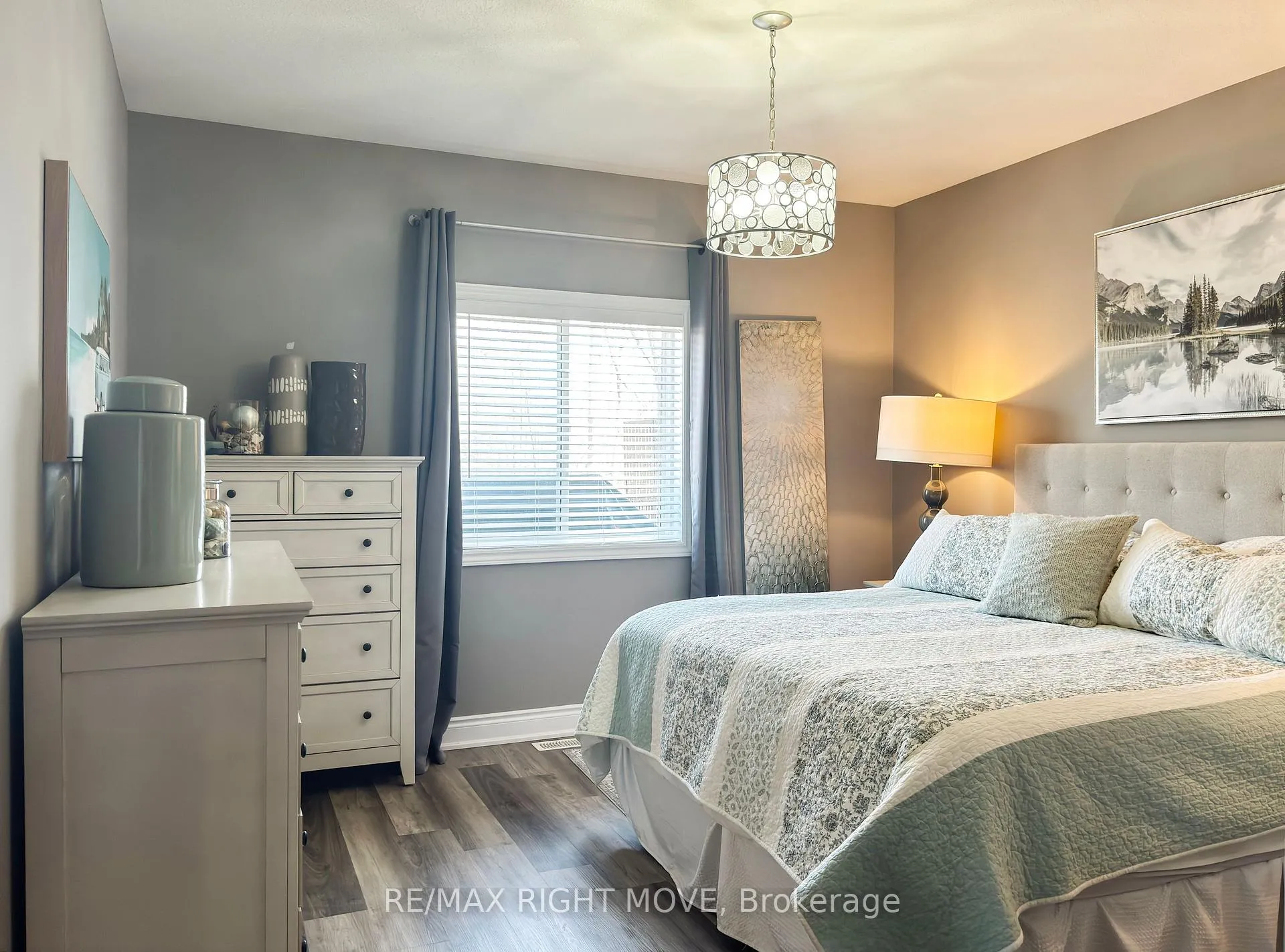 Photo 18 of 370 Lucy Lane, Orillia — HOMEH
