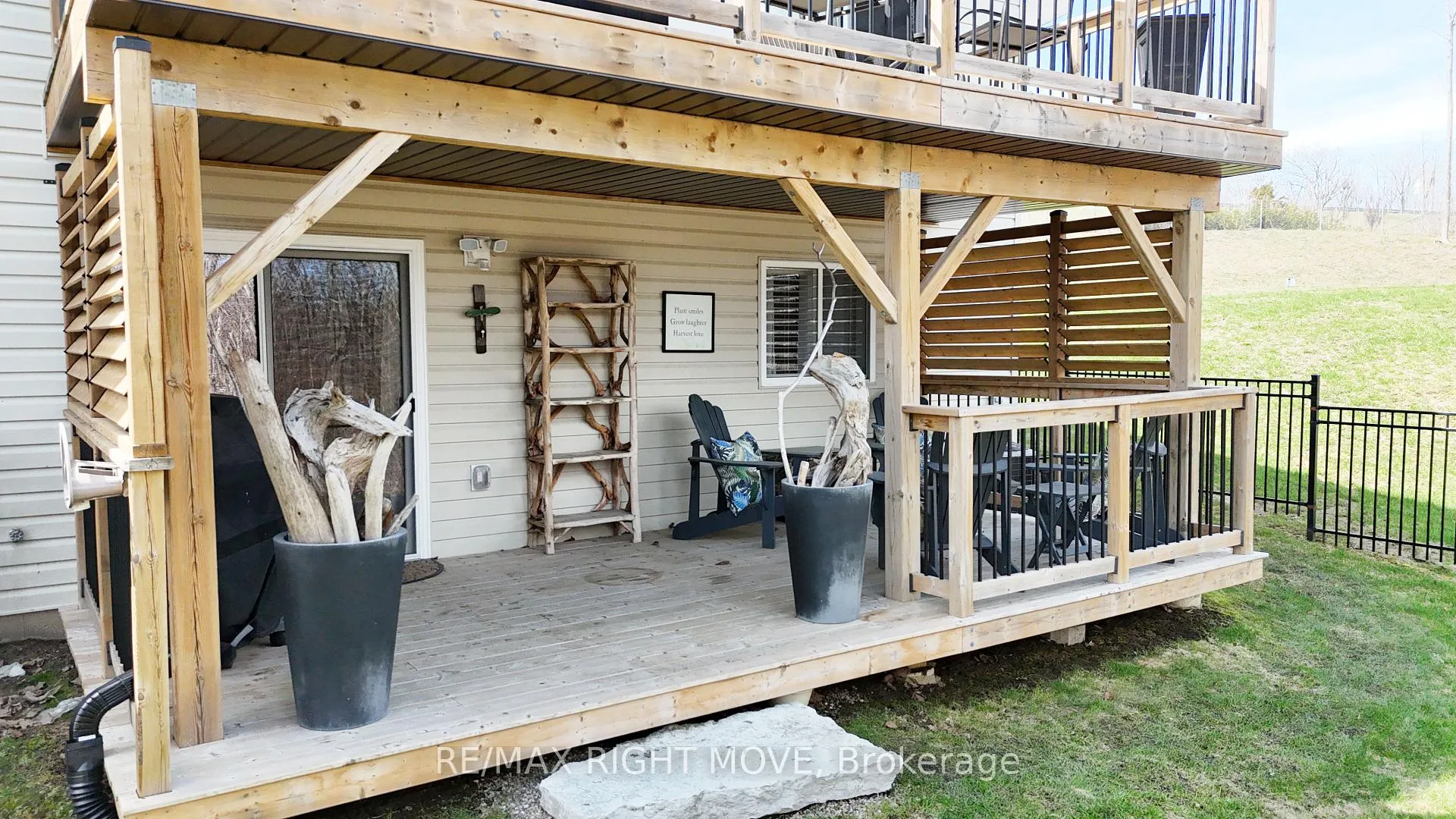 Photo 36 of 370 Lucy Lane, Orillia — HOMEH