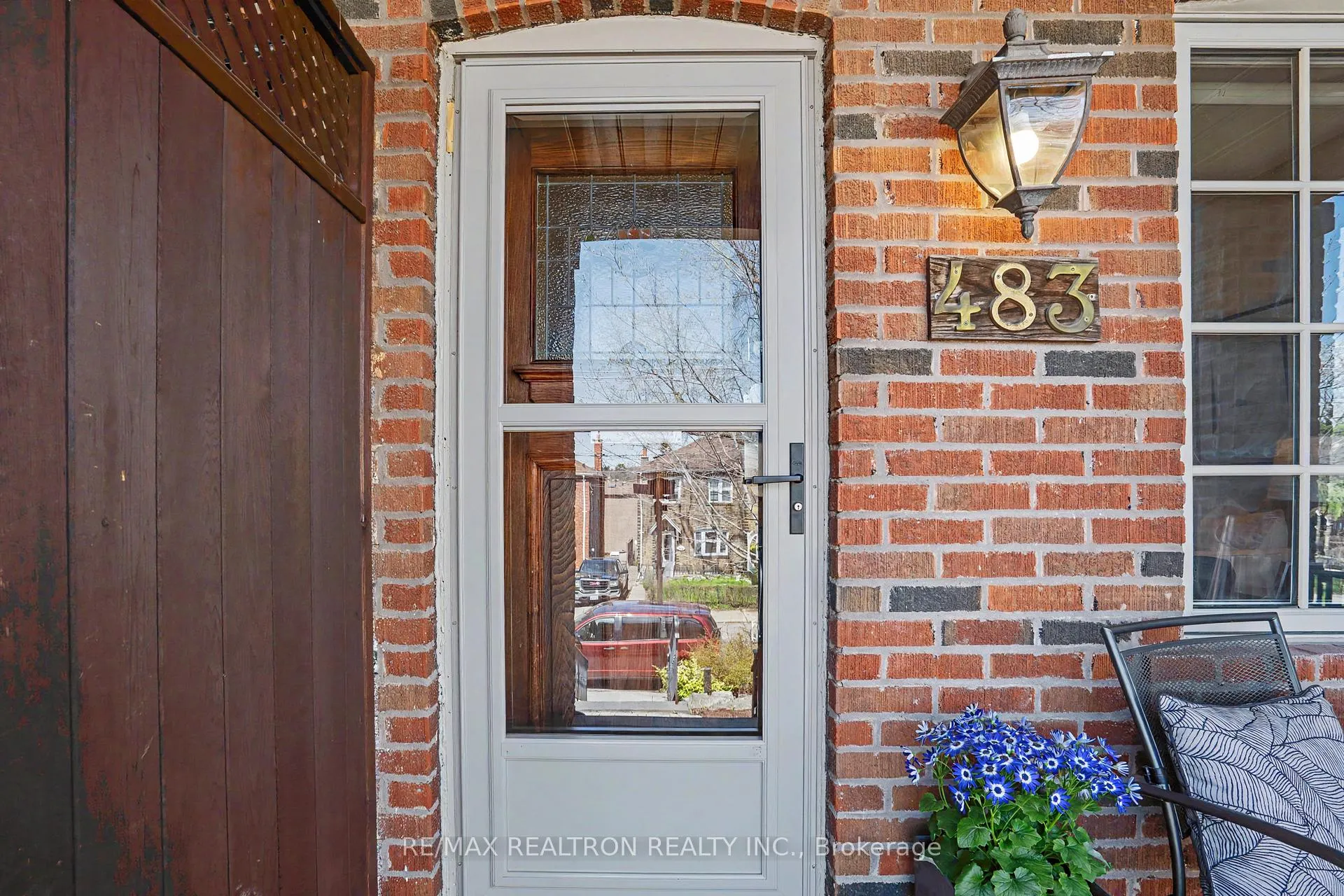 Photo 5 of 483 Roehampton Avenue, Toronto, Mount Pleasant East — HOMEH