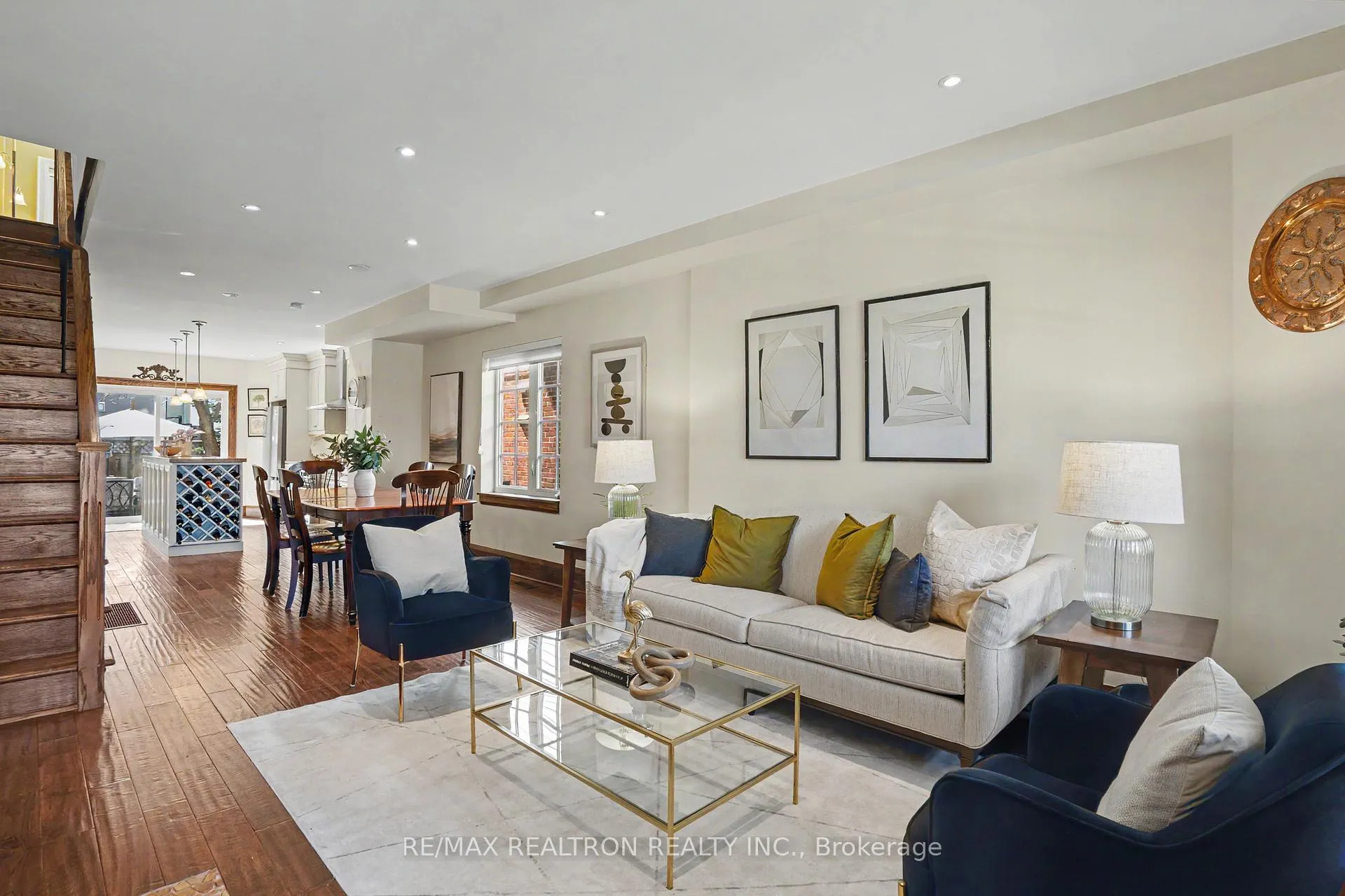 Photo 7 of 483 Roehampton Avenue, Toronto, Mount Pleasant East — HOMEH