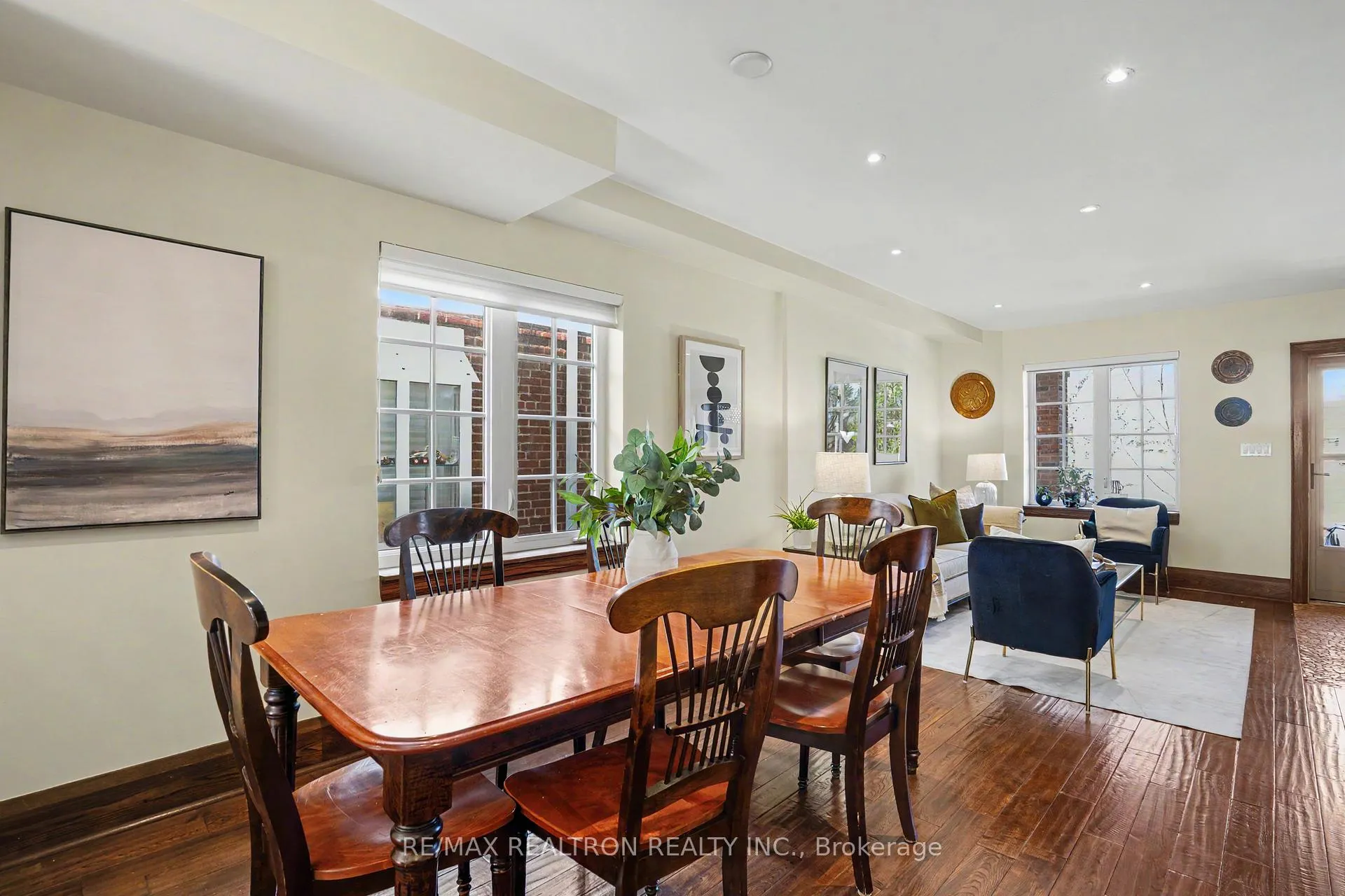 Photo 8 of 483 Roehampton Avenue, Toronto, Mount Pleasant East — HOMEH