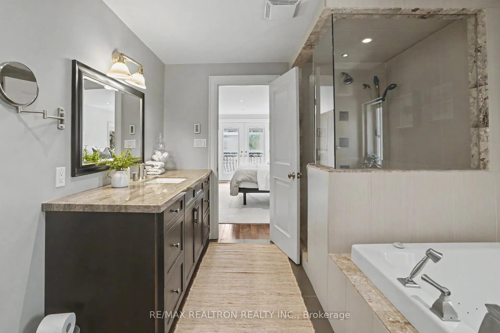 Photo 13 of 483 Roehampton Avenue, Toronto, Mount Pleasant East — HOMEH
