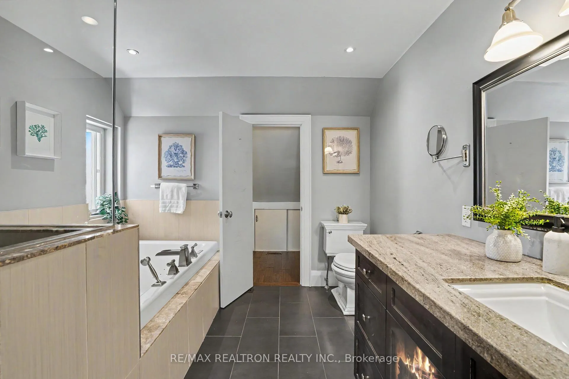 Photo 14 of 483 Roehampton Avenue, Toronto, Mount Pleasant East — HOMEH