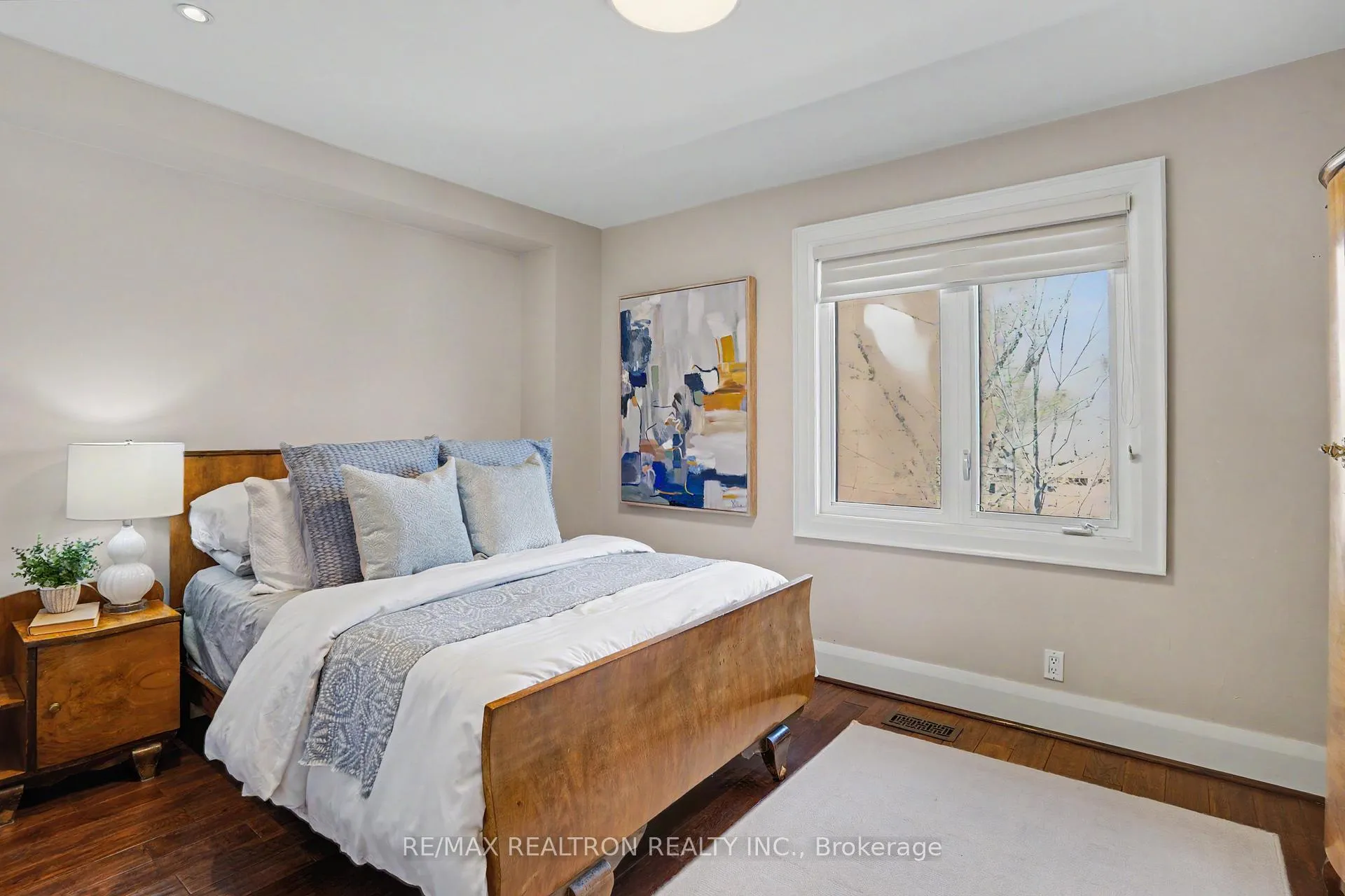 Photo 15 of 483 Roehampton Avenue, Toronto, Mount Pleasant East — HOMEH